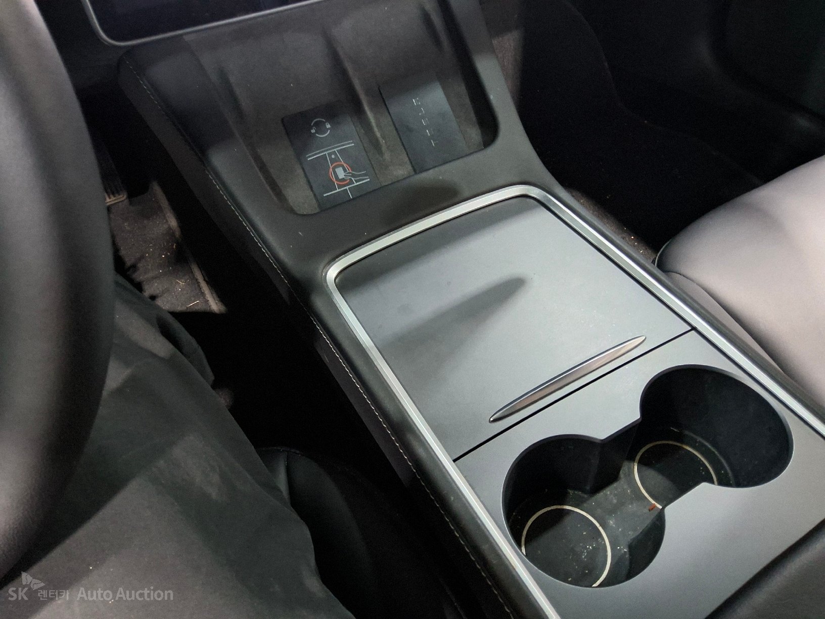 2022 - tesla model 3