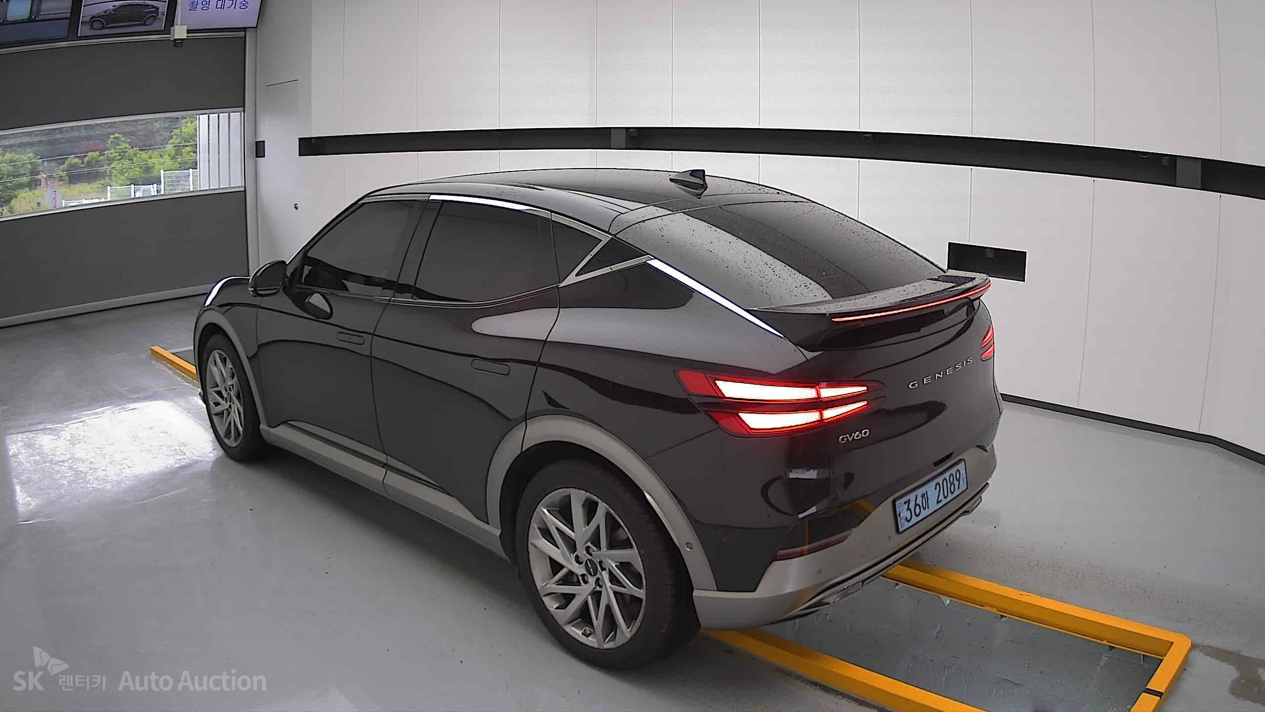 2022 - genesis gv60