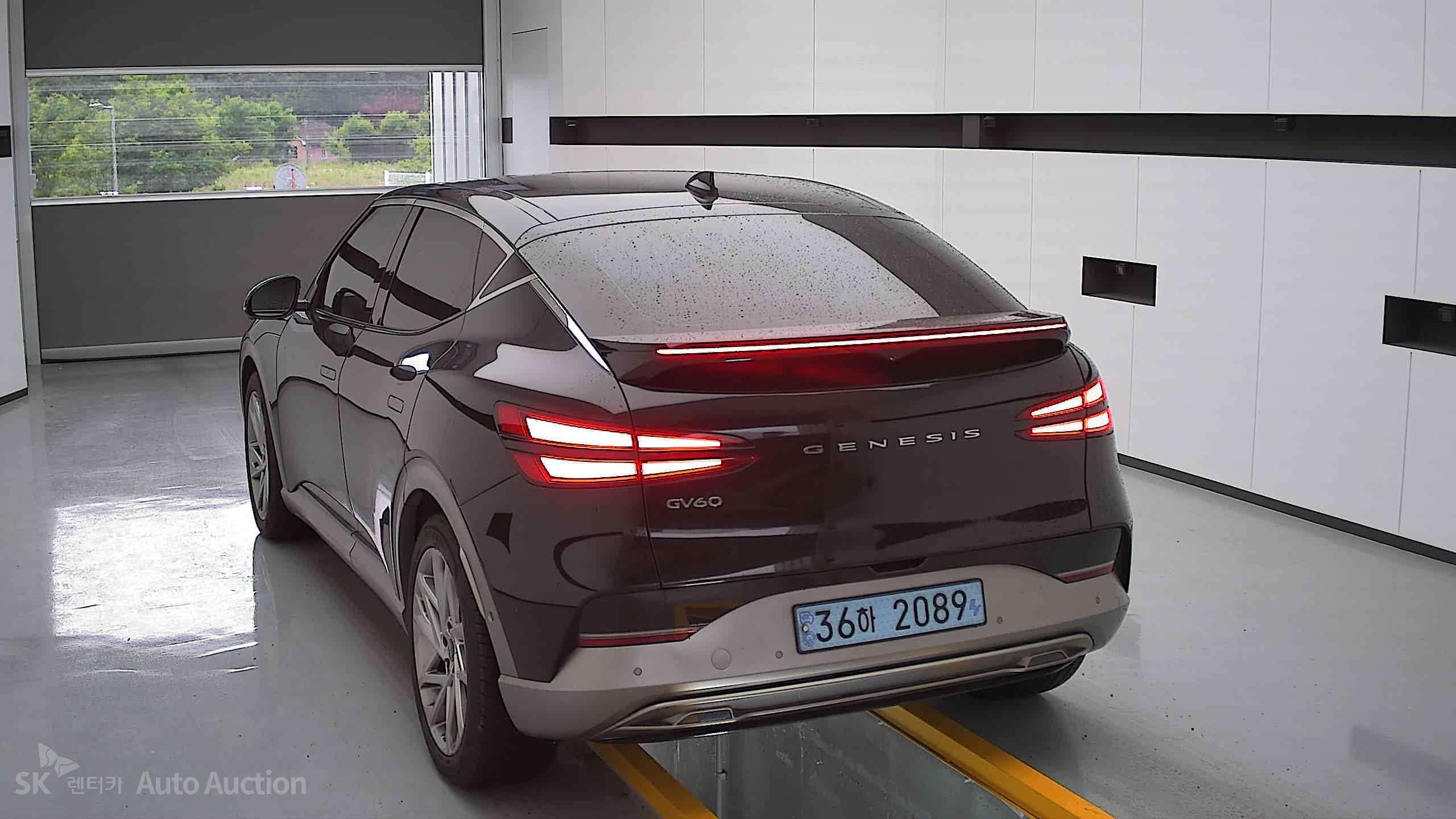 2022 - genesis gv60