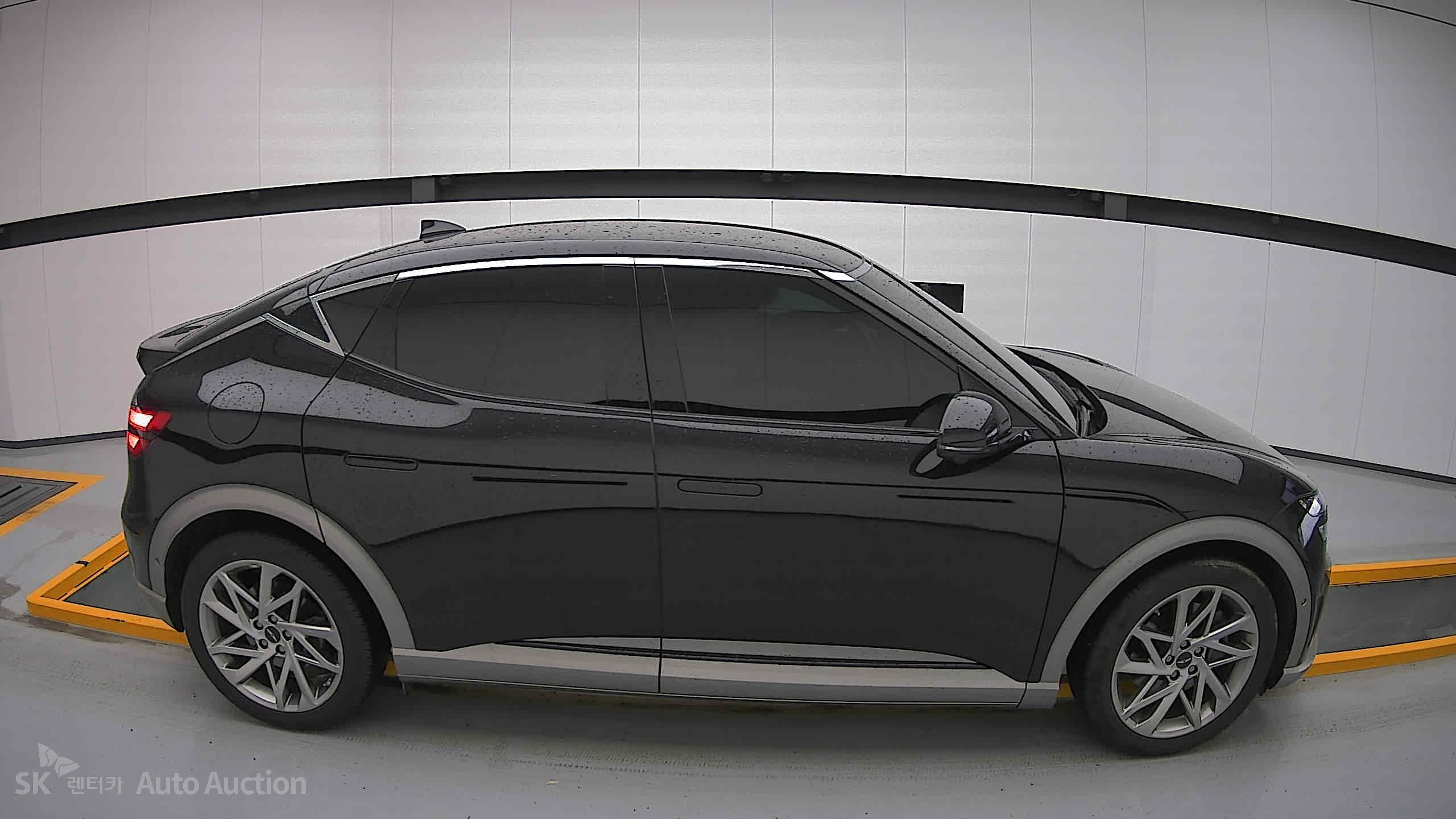 2022 - genesis gv60