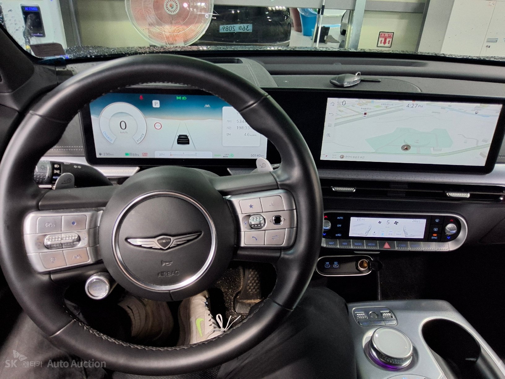 2022 - genesis gv60