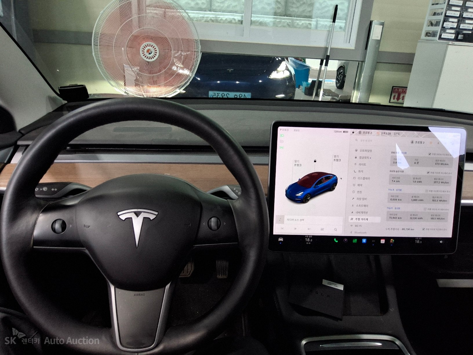 2021 - tesla model 3