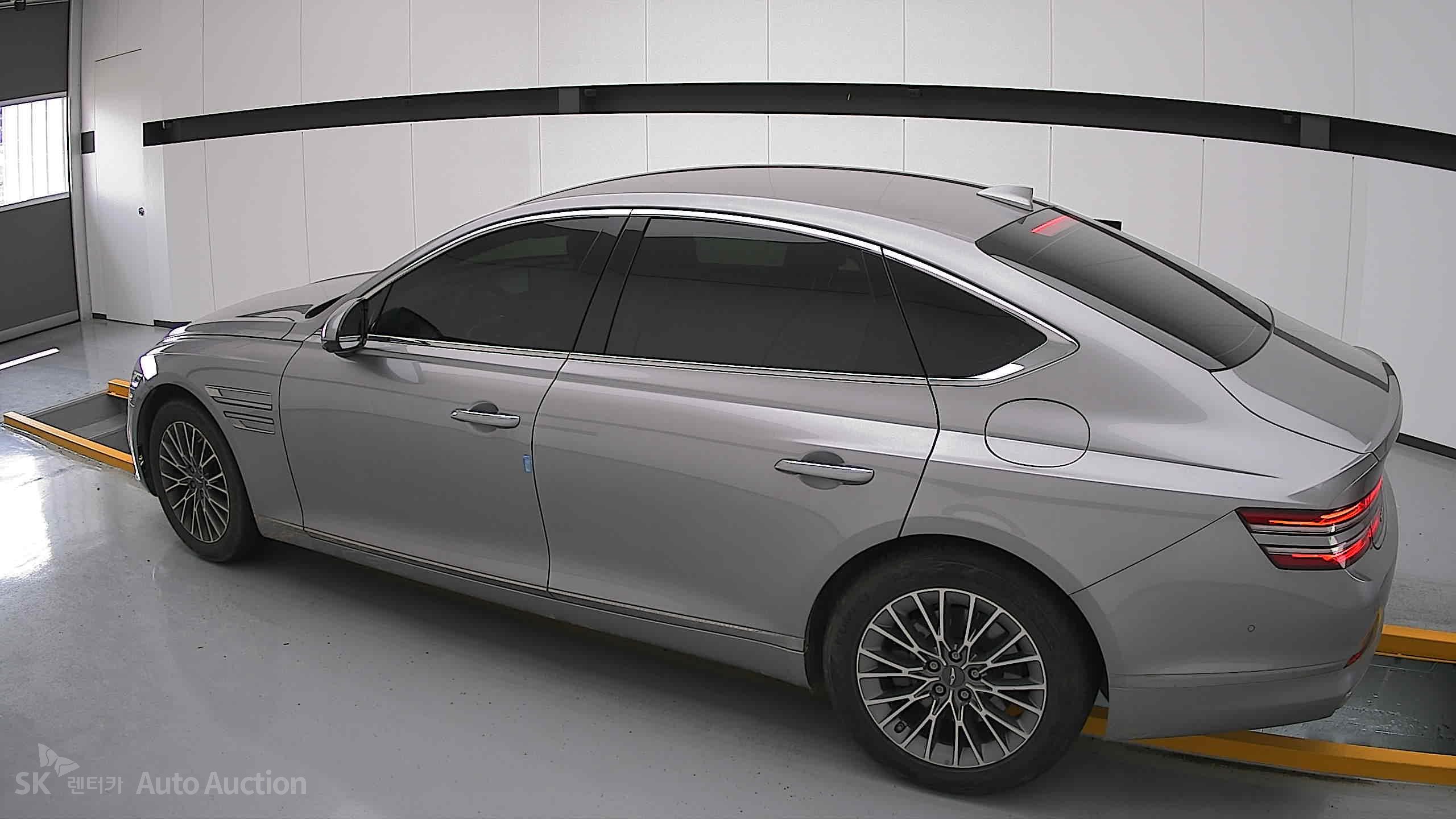 2022 - genesis g80