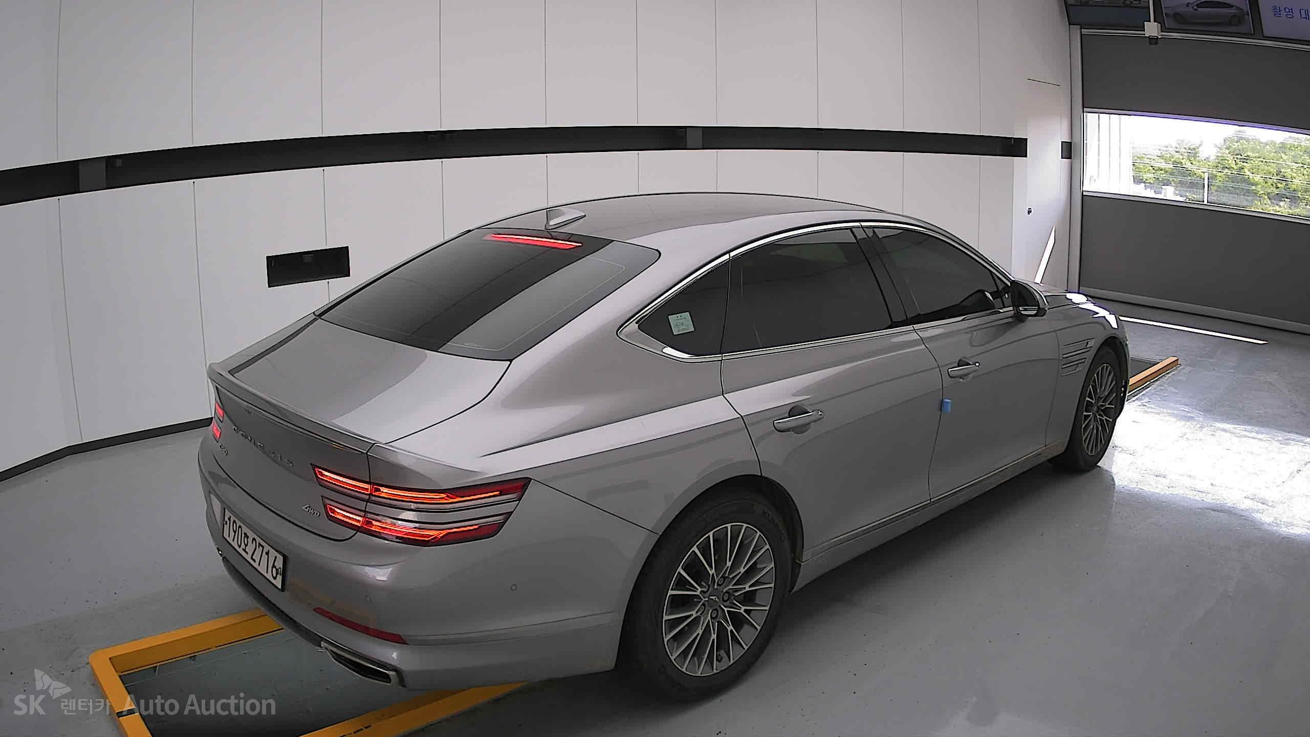 2022 - genesis g80