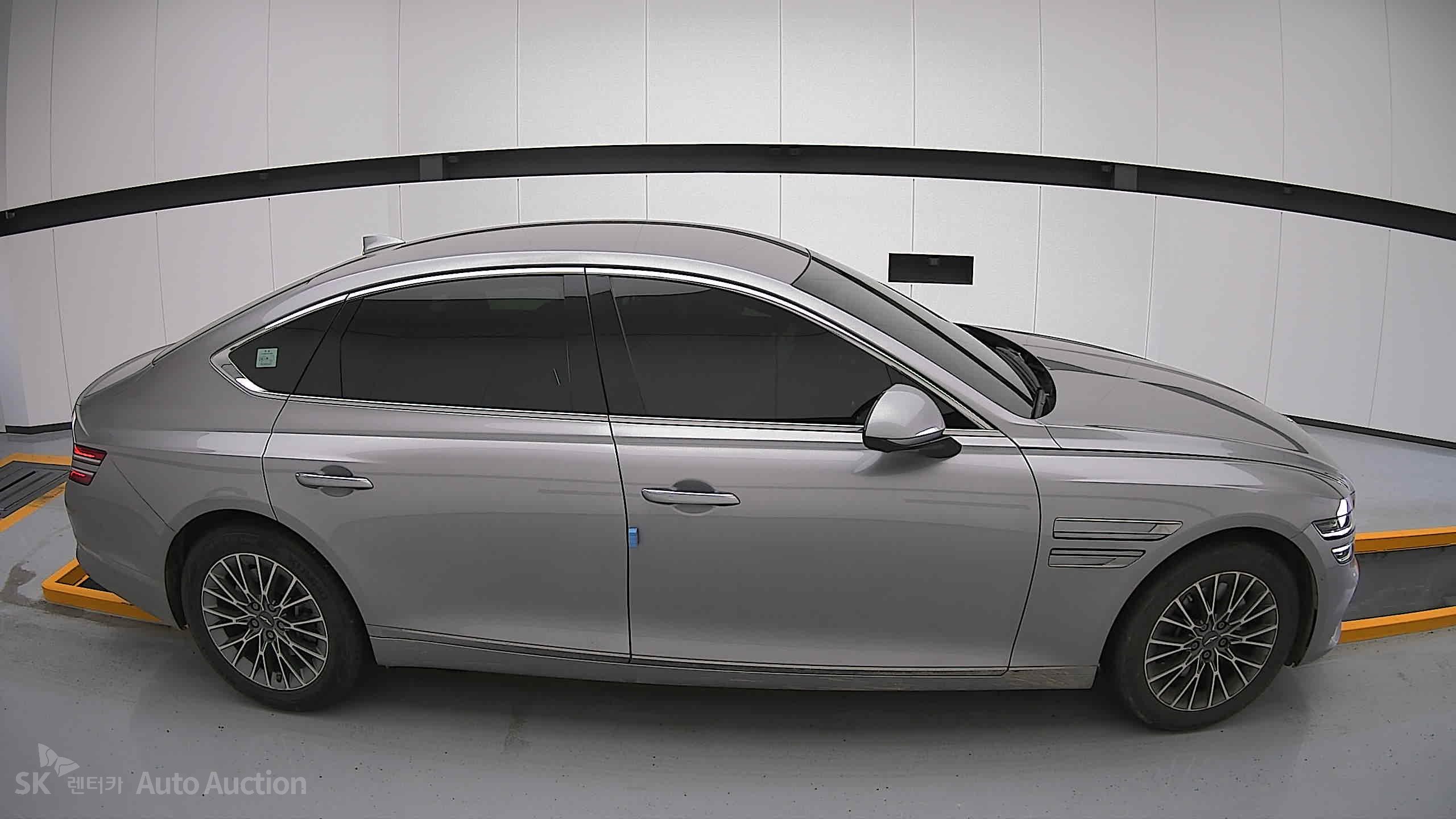 2022 - genesis g80