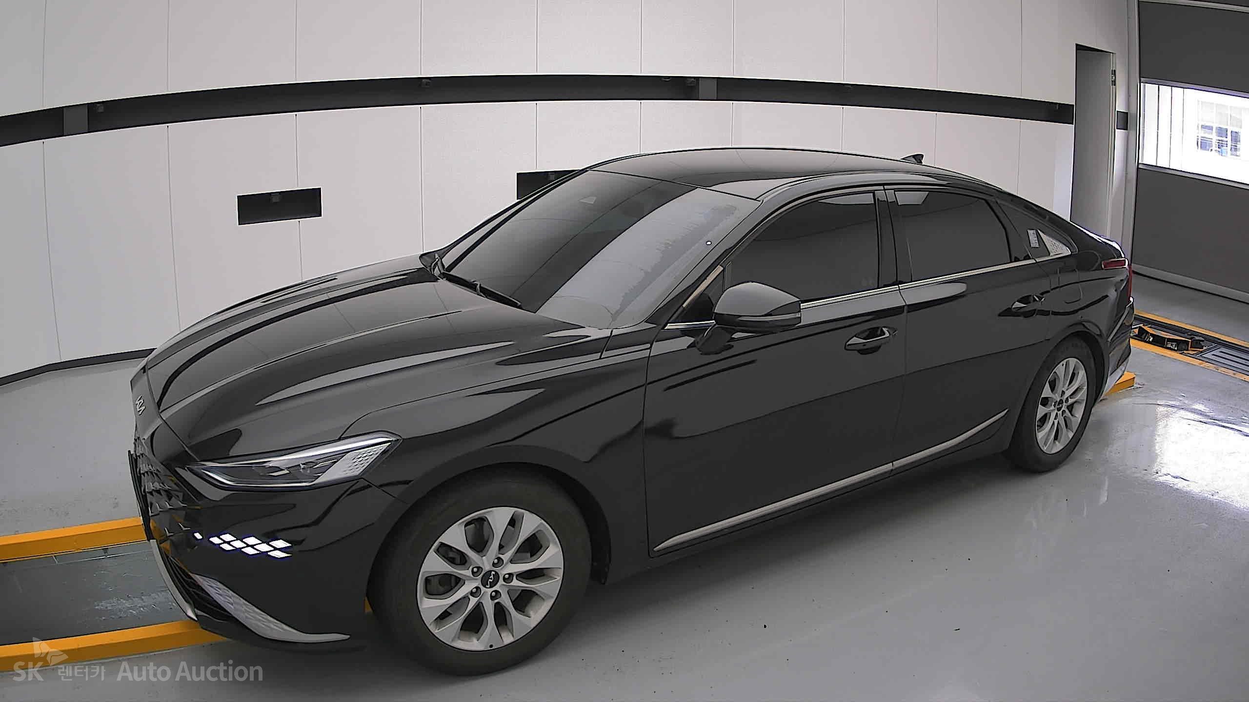 2022 - kia k8