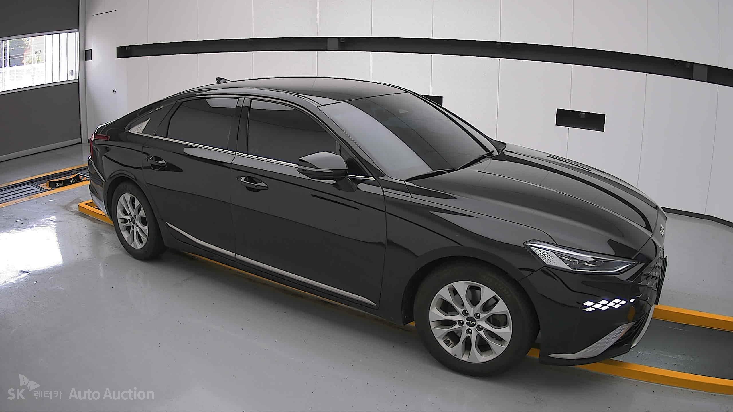 2022 - kia k8