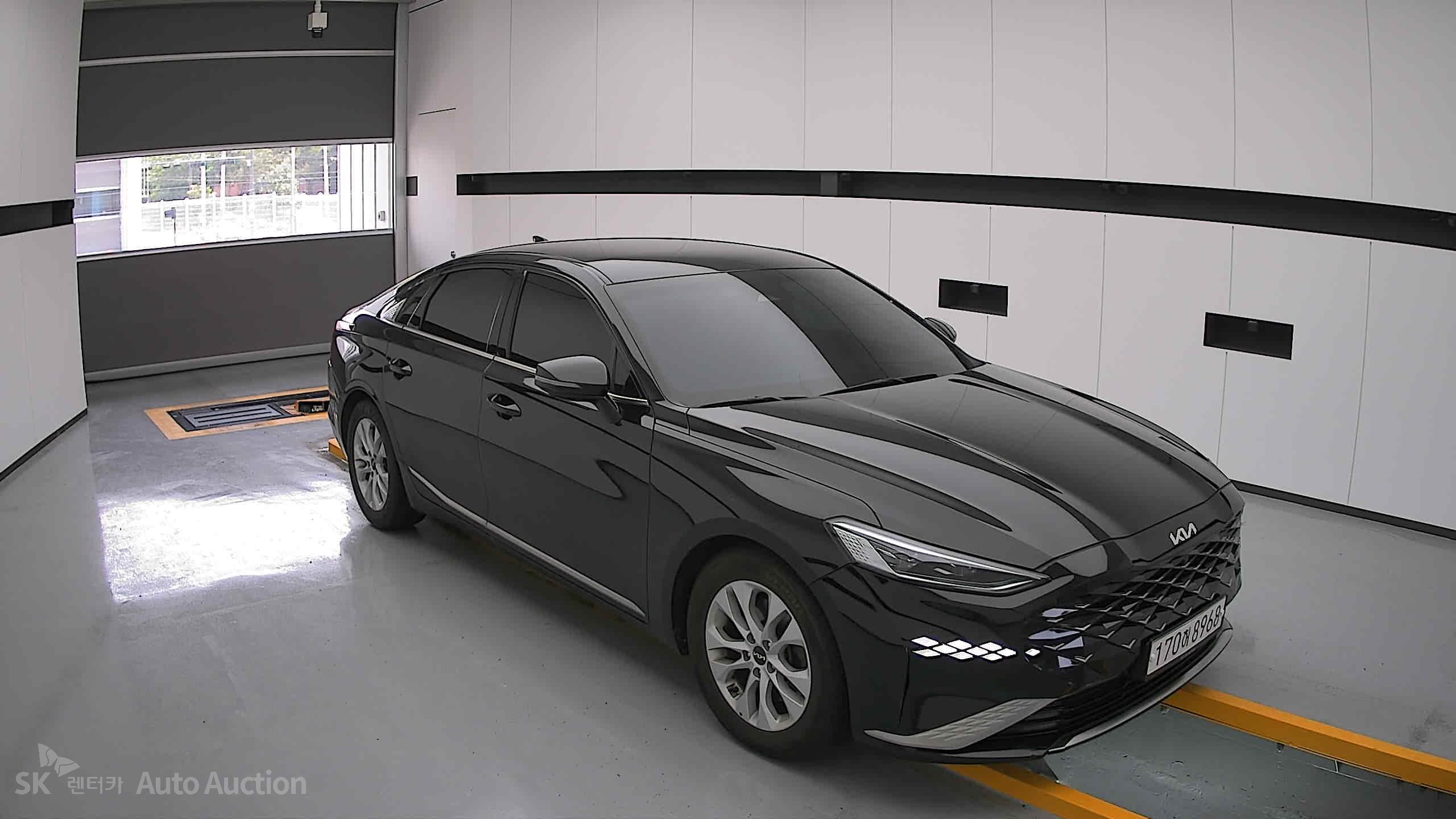 2022 - kia k8