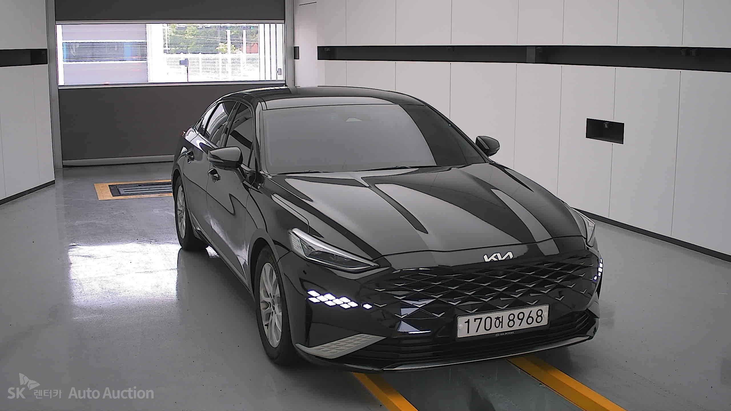 2022 - kia k8