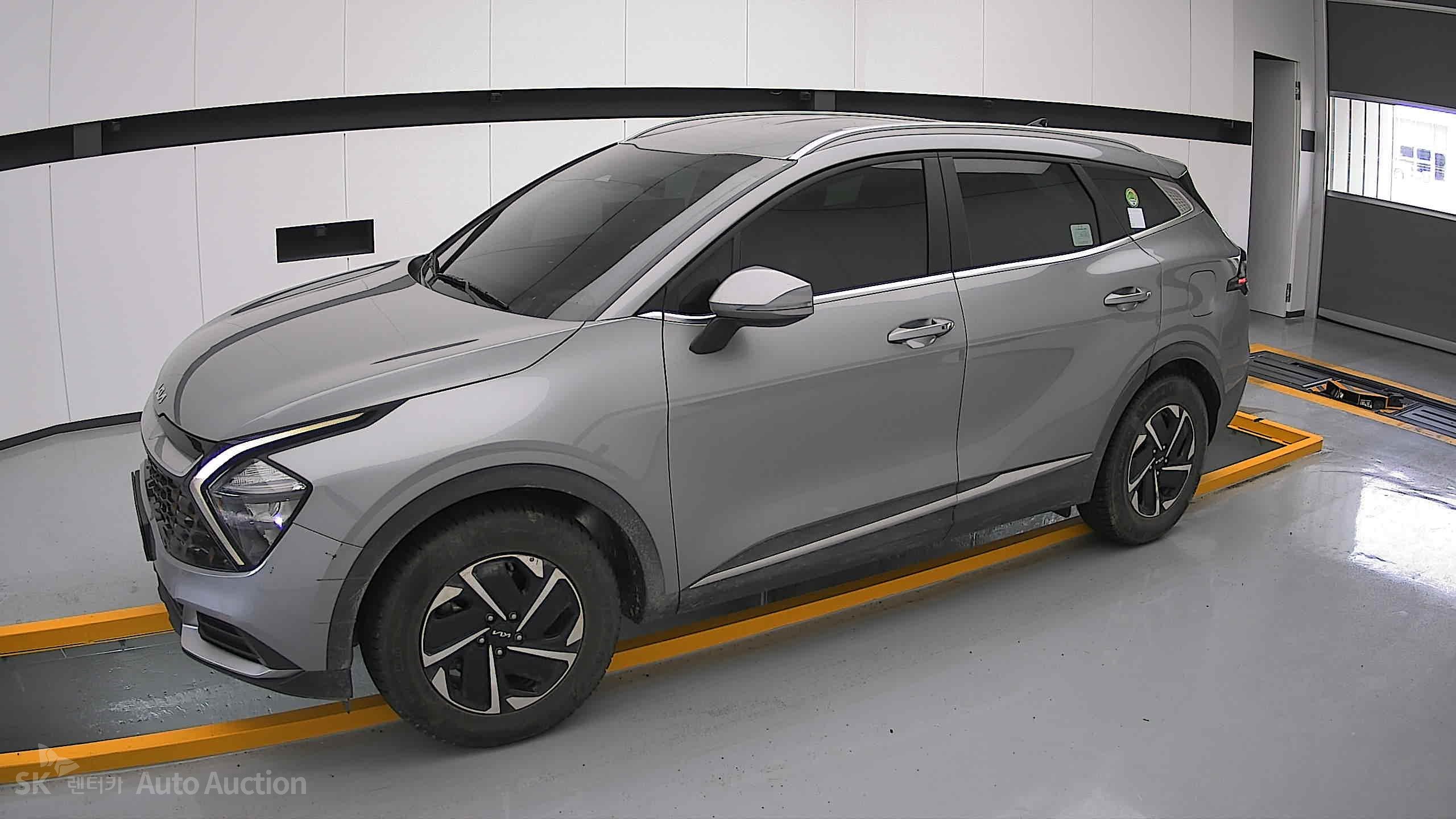 2023 - kia sportage