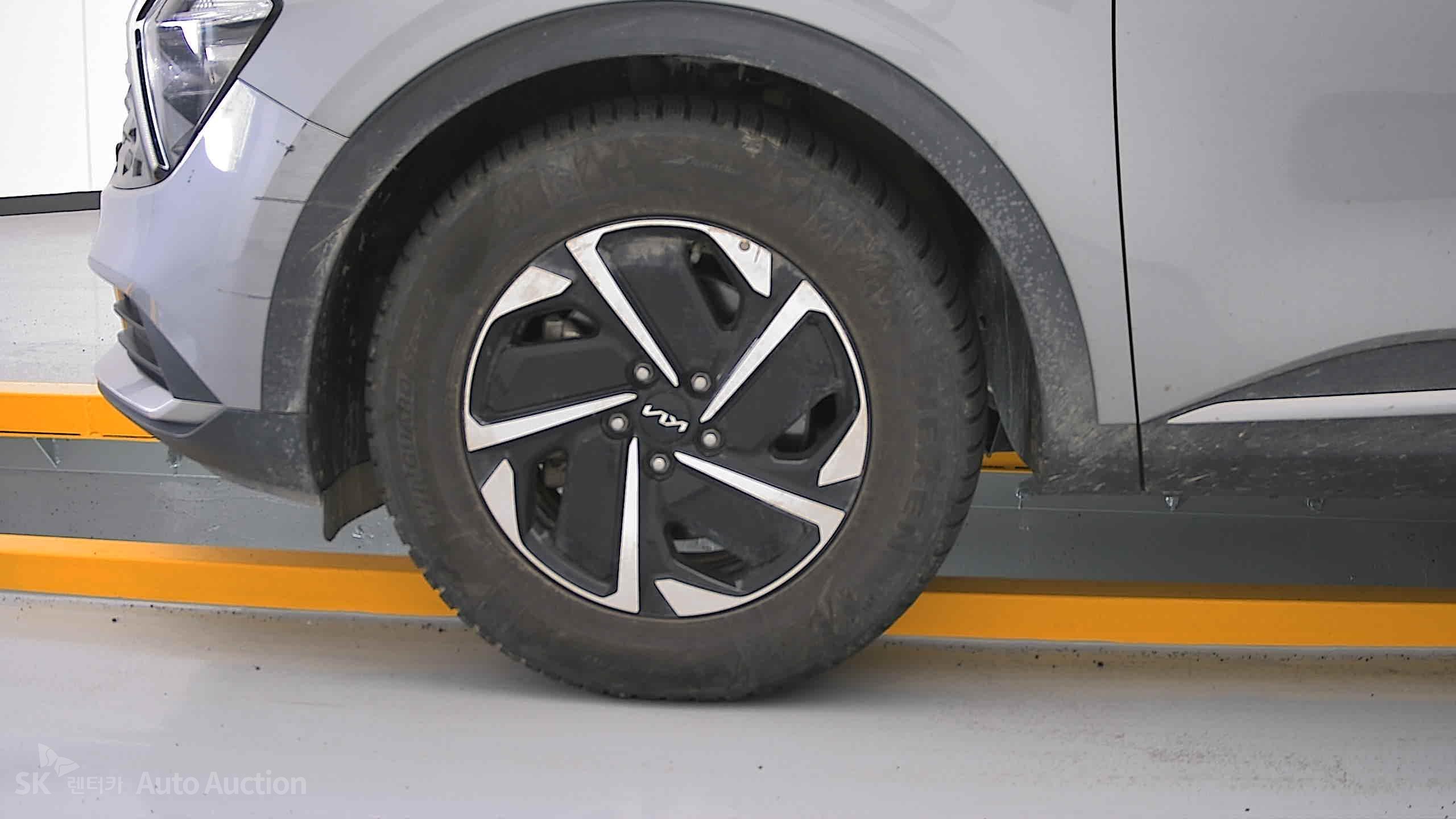 2023 - kia sportage