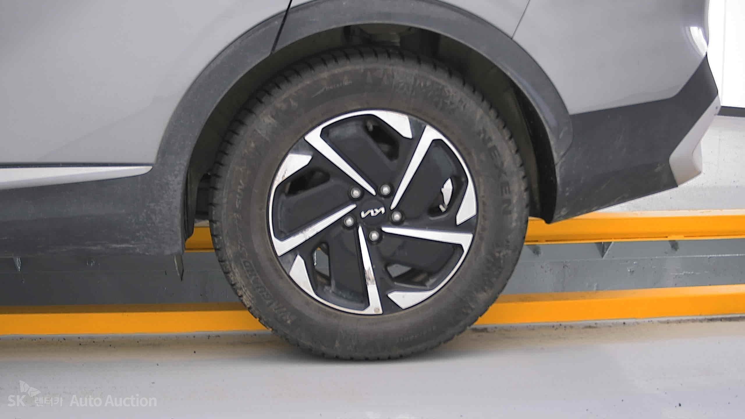 2023 - kia sportage