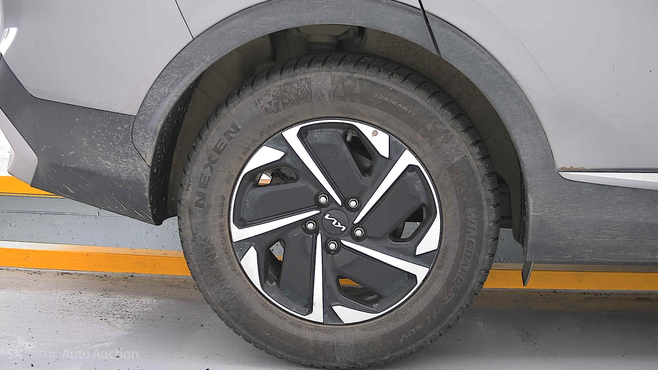 2023 - kia sportage