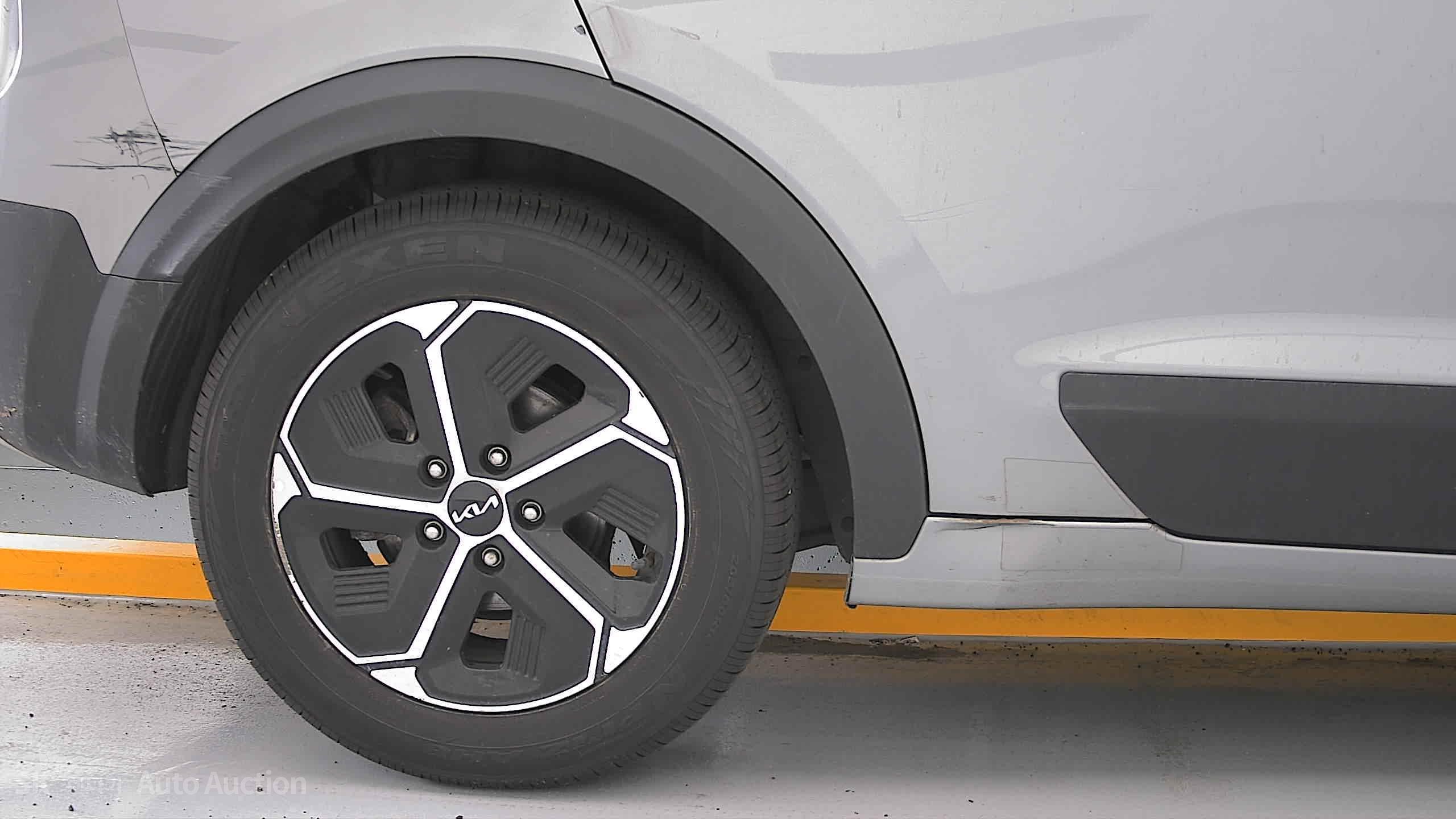 2022 - kia all-new niro