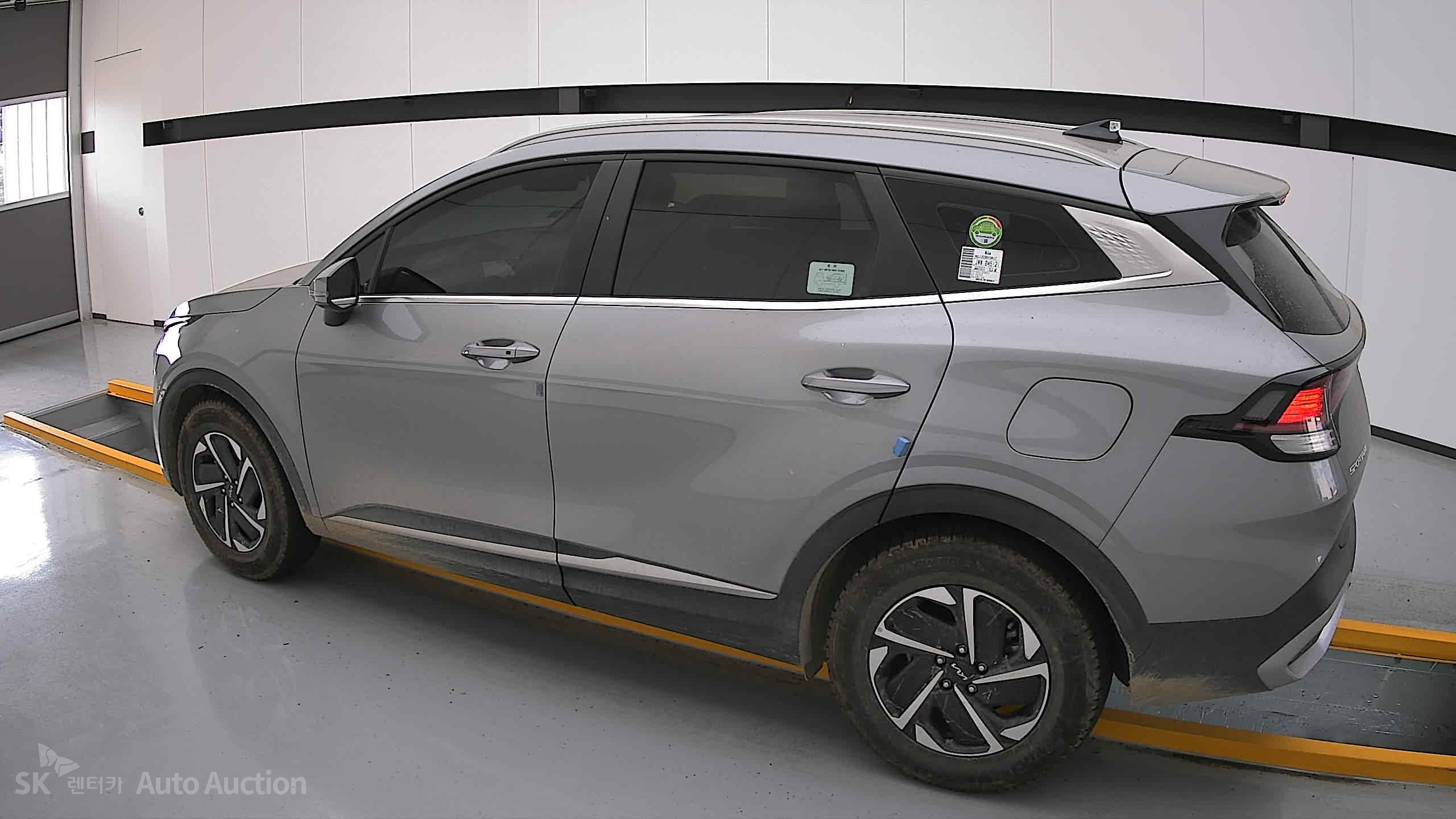 2023 - kia sportage