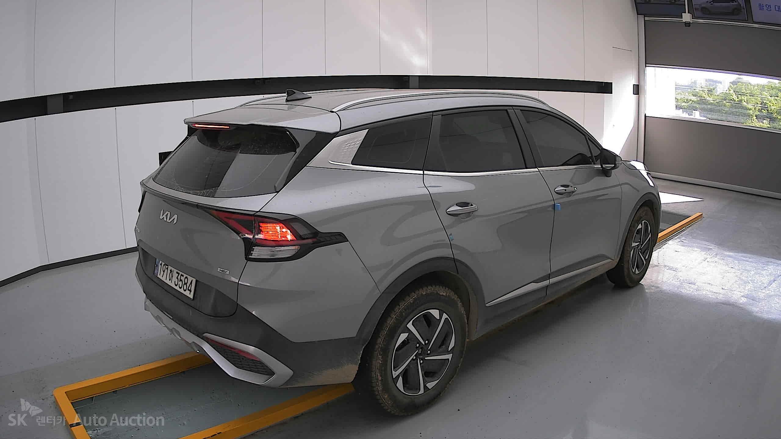 2023 - kia sportage