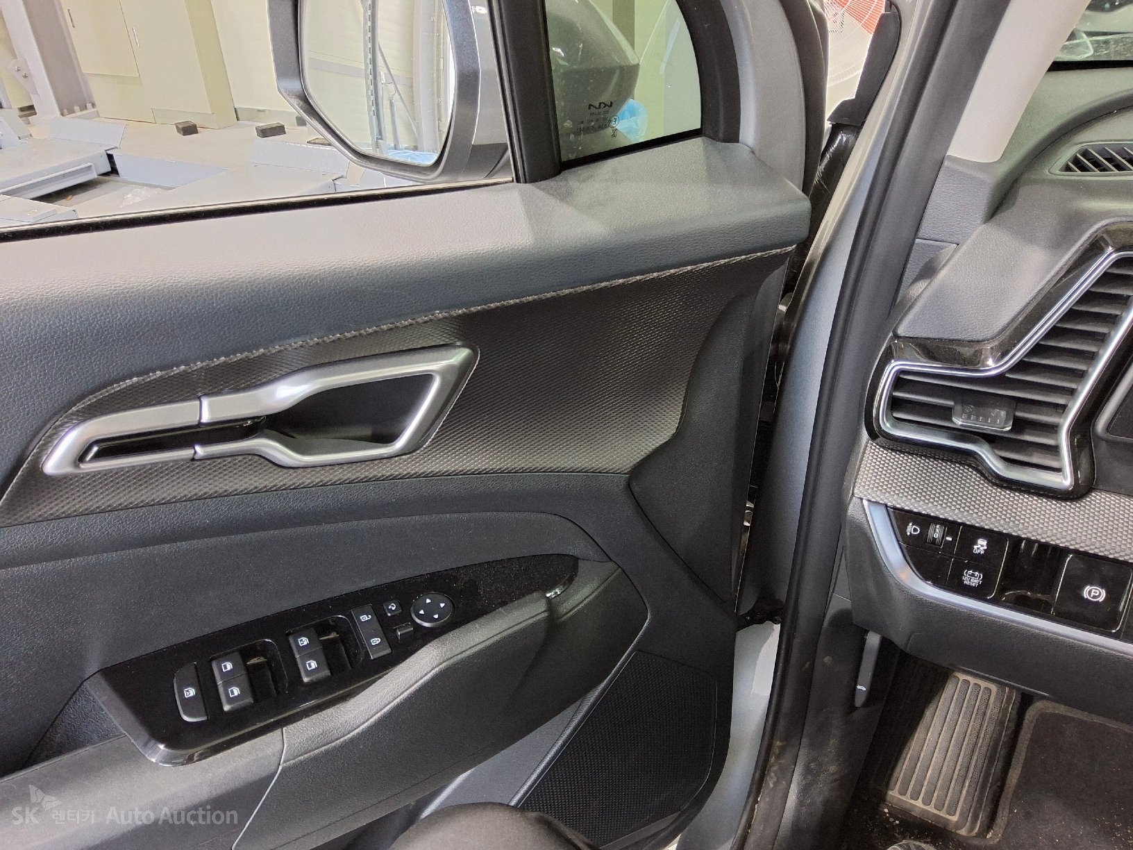 2023 - kia sportage