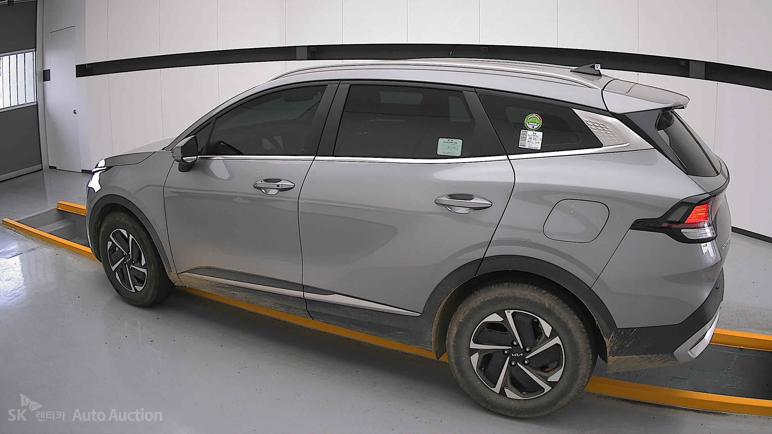 2023 - kia sportage