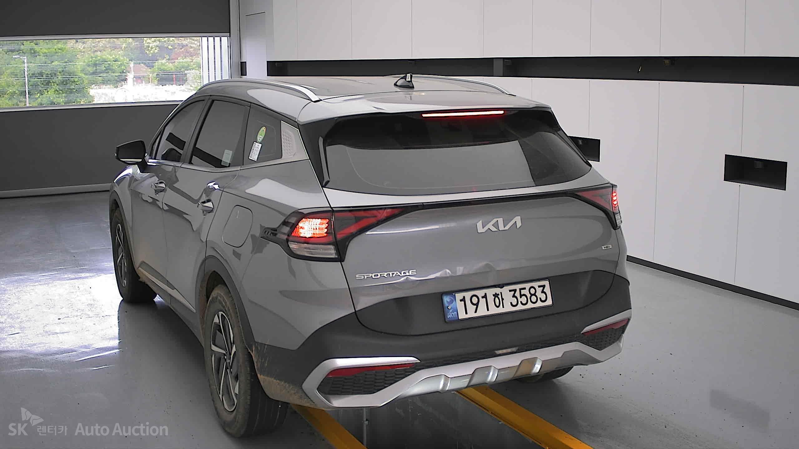 2023 - kia sportage