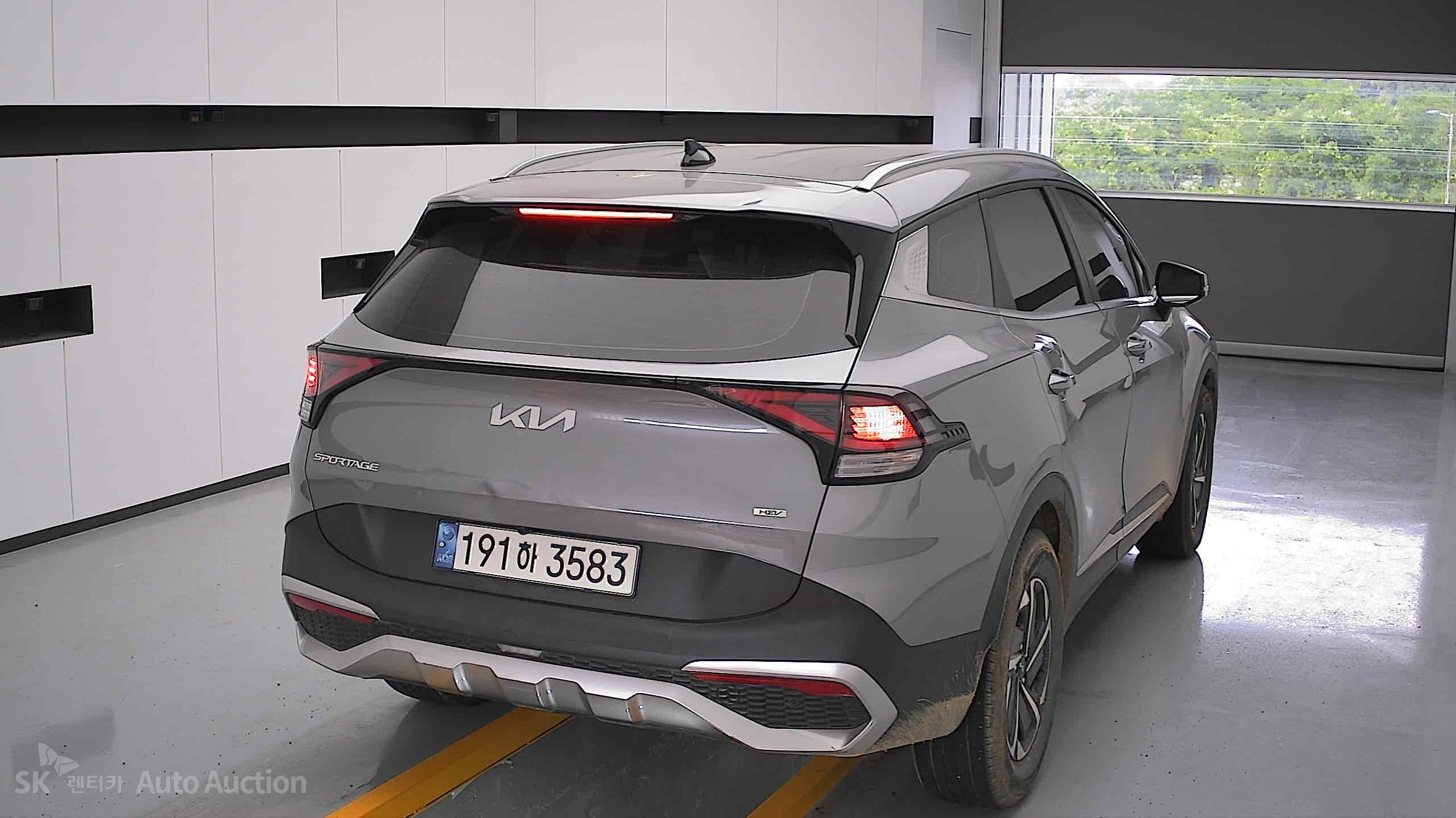 2023 - kia sportage