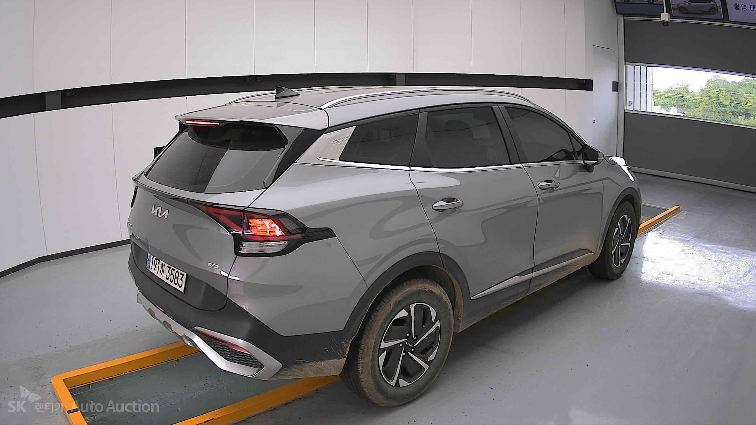 2023 - kia sportage