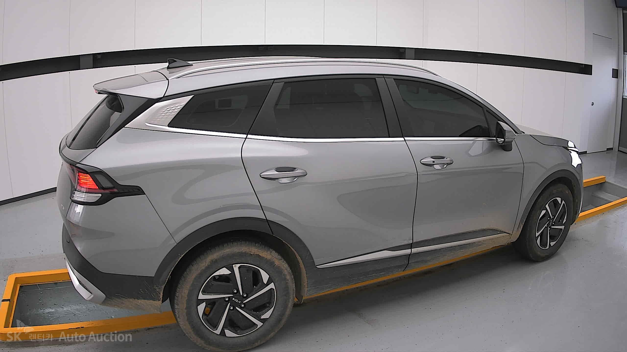 2023 - kia sportage