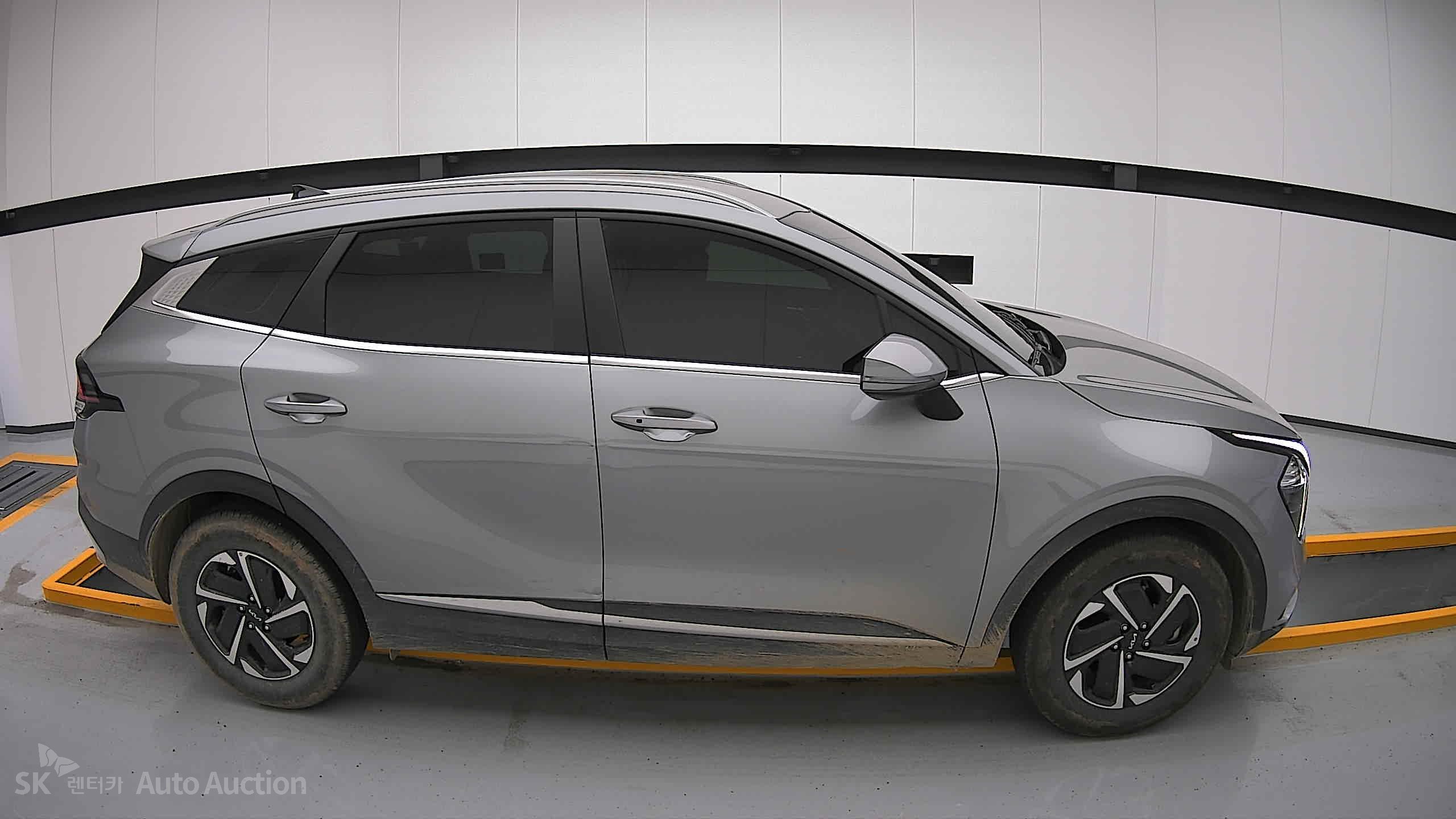 2023 - kia sportage