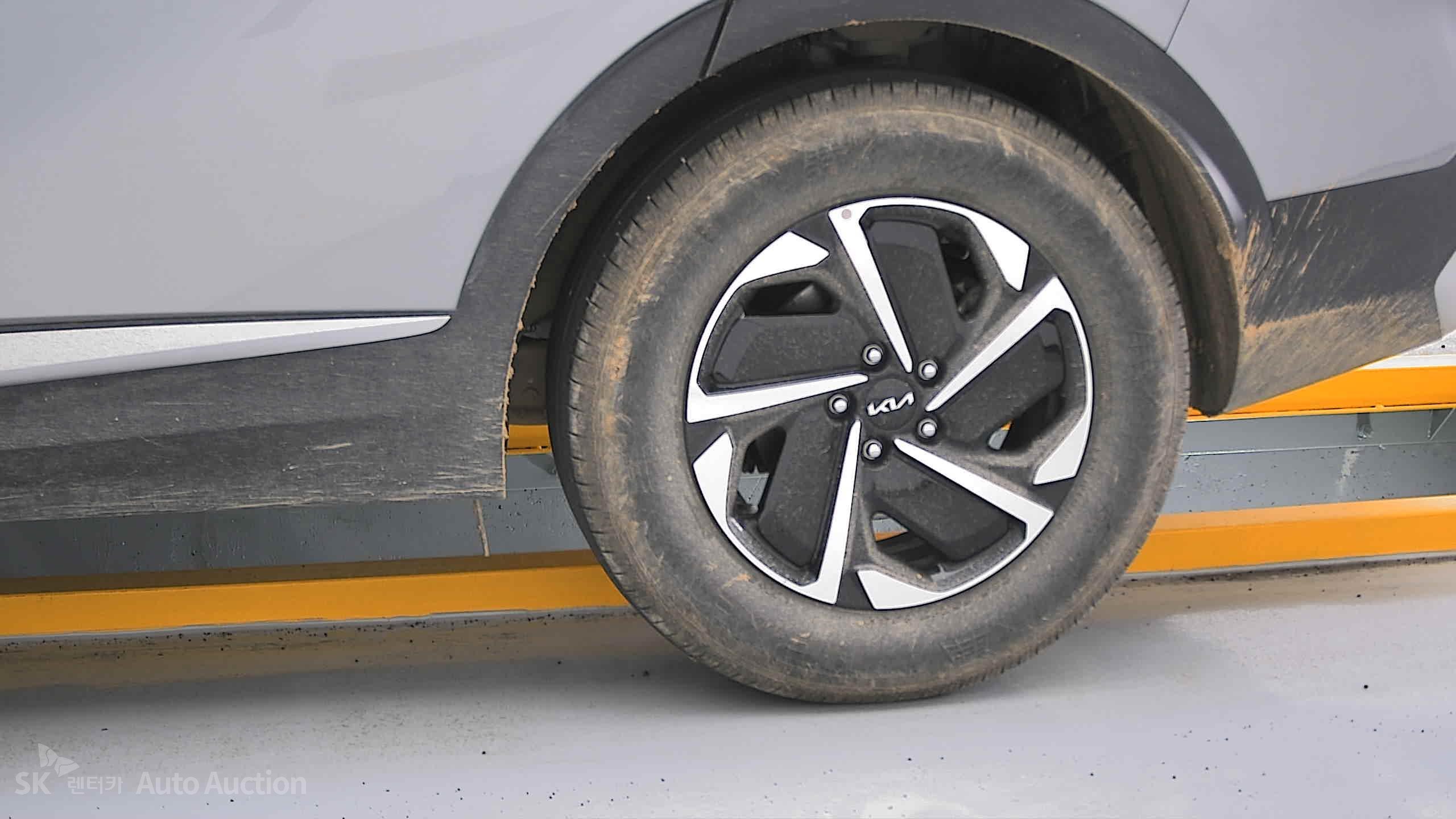 2023 - kia sportage