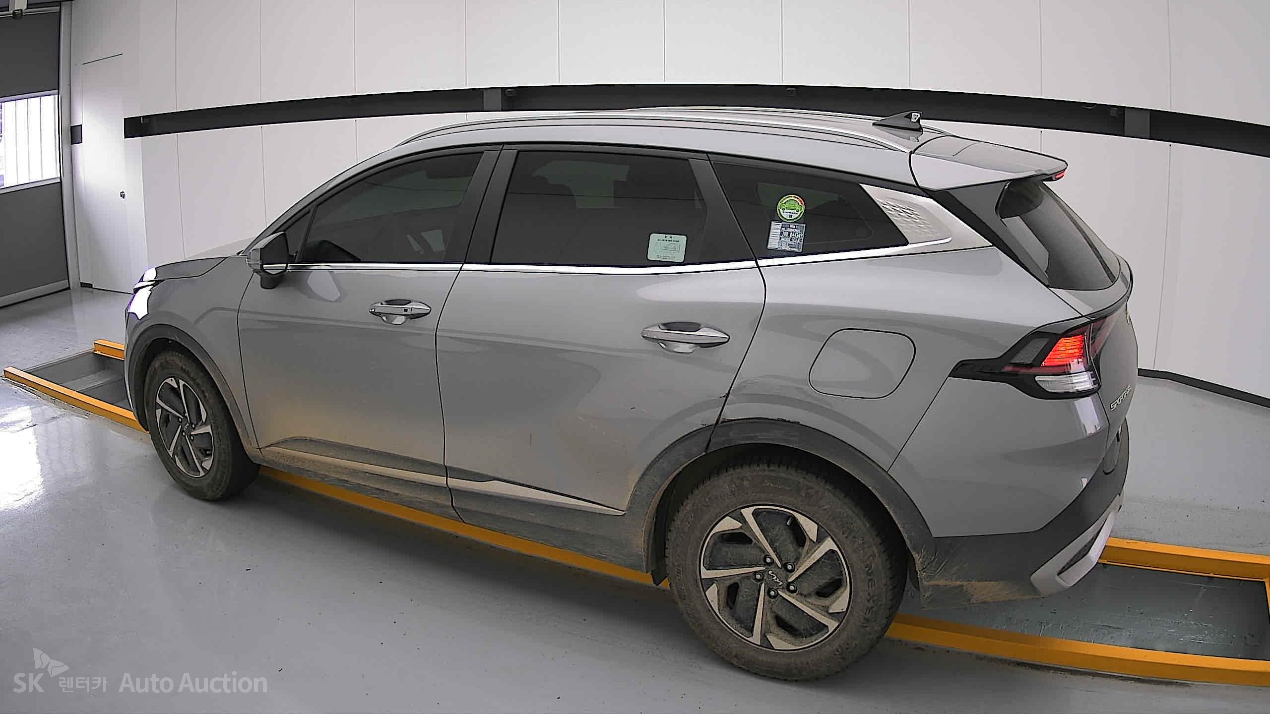 2023 - kia sportage