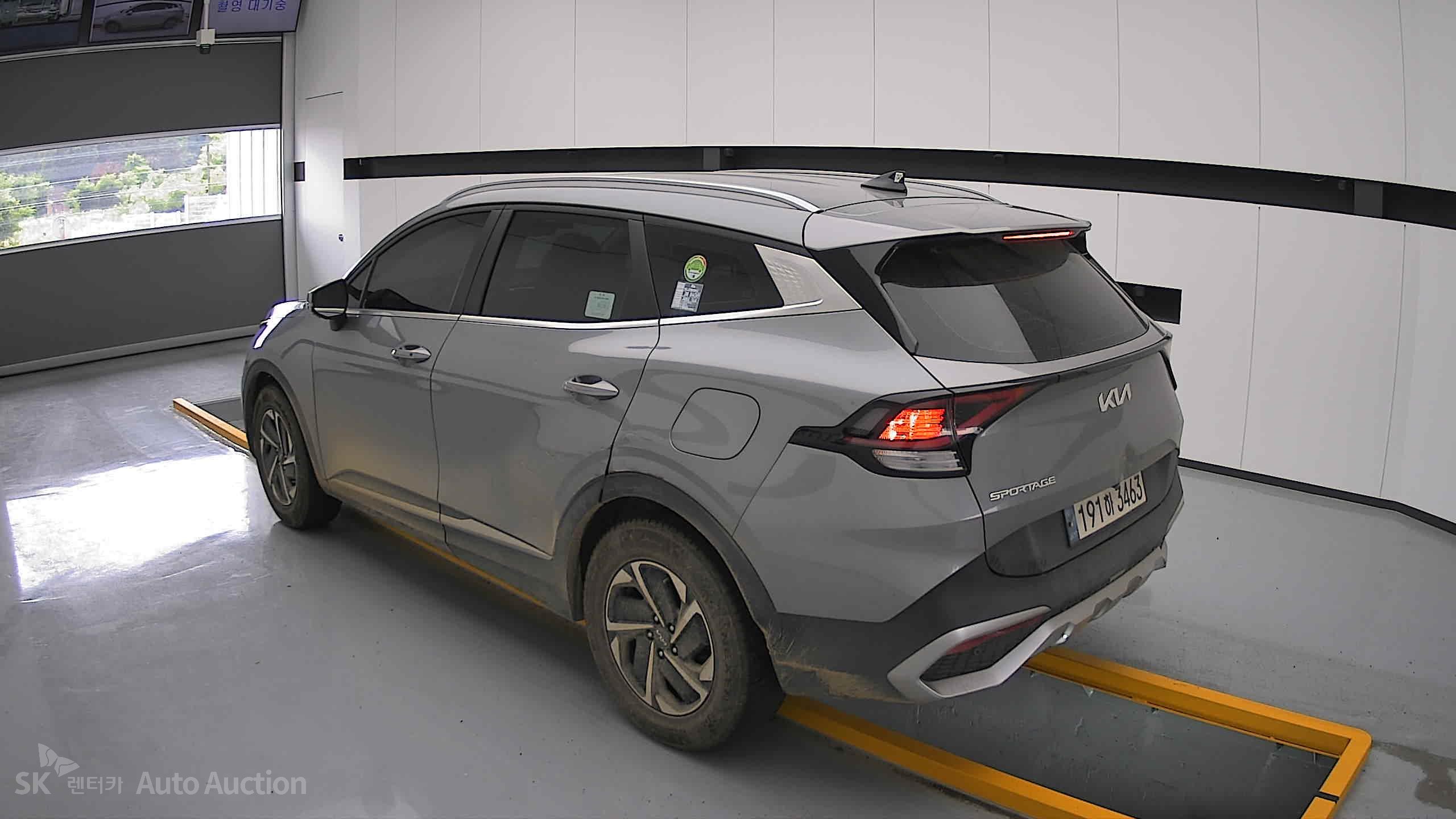 2023 - kia sportage