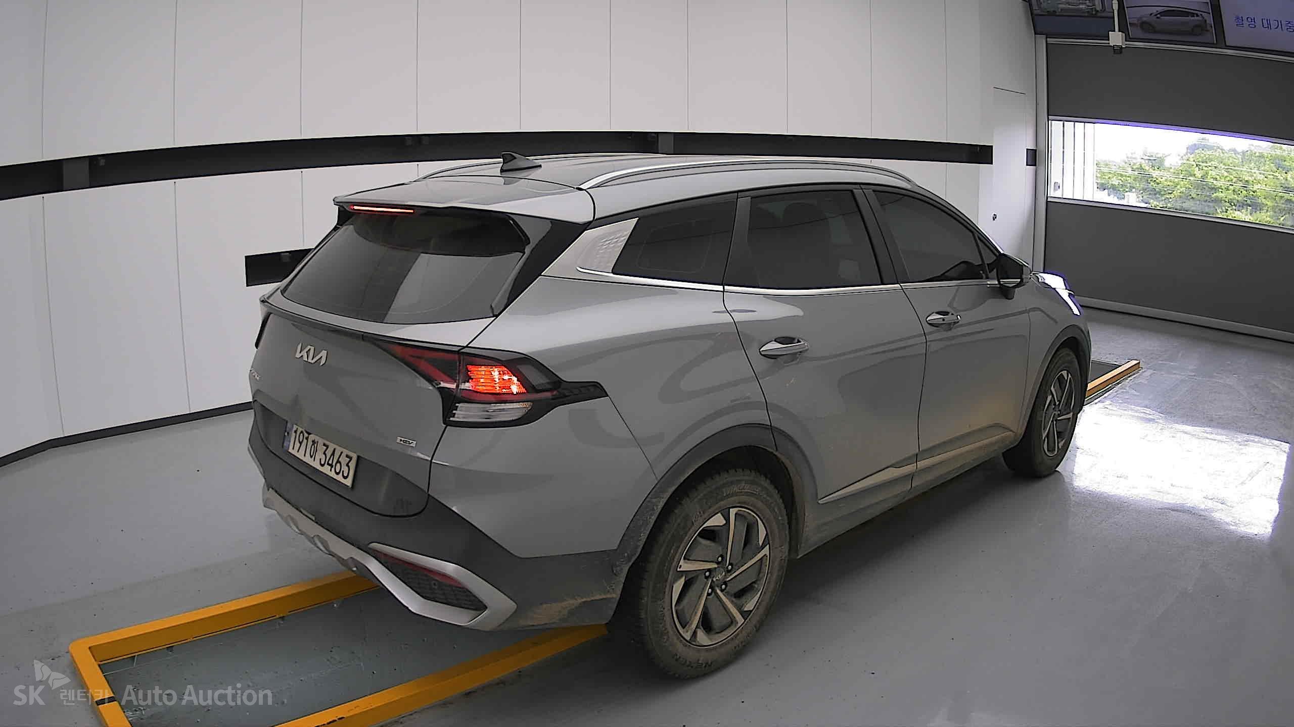 2023 - kia sportage