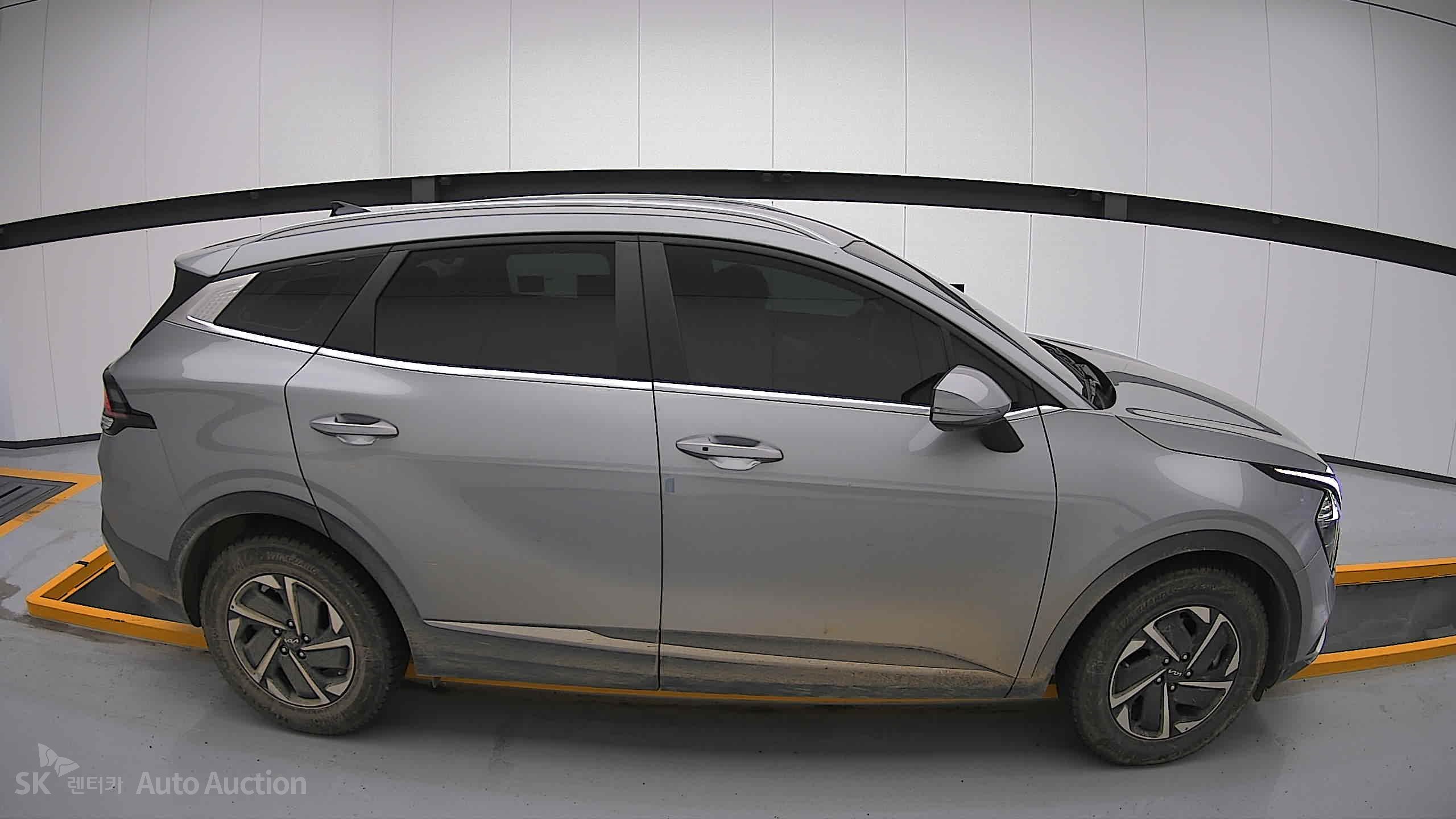 2023 - kia sportage