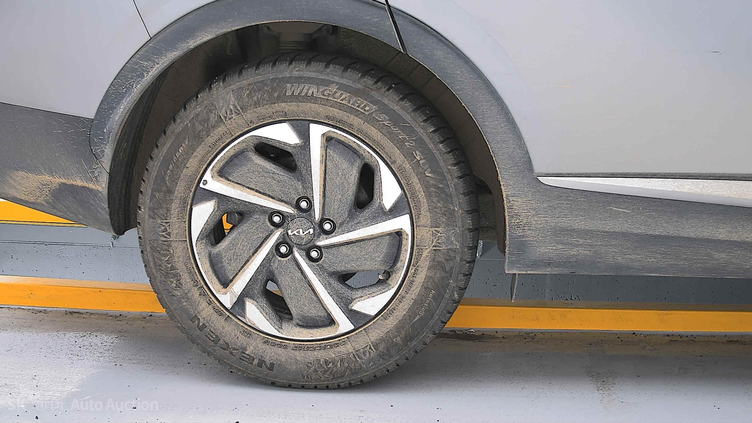 2023 - kia sportage