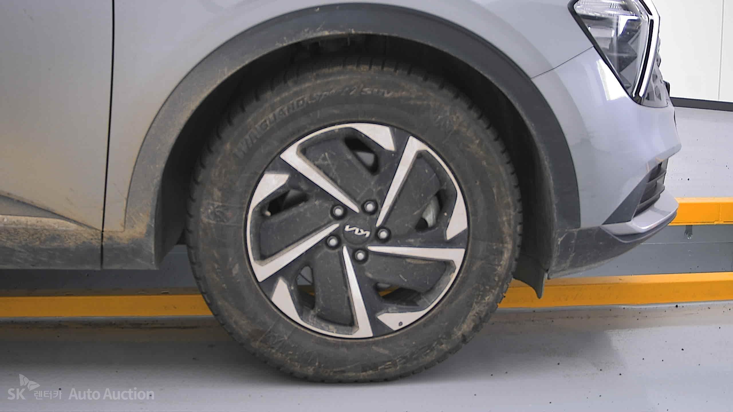 2023 - kia sportage
