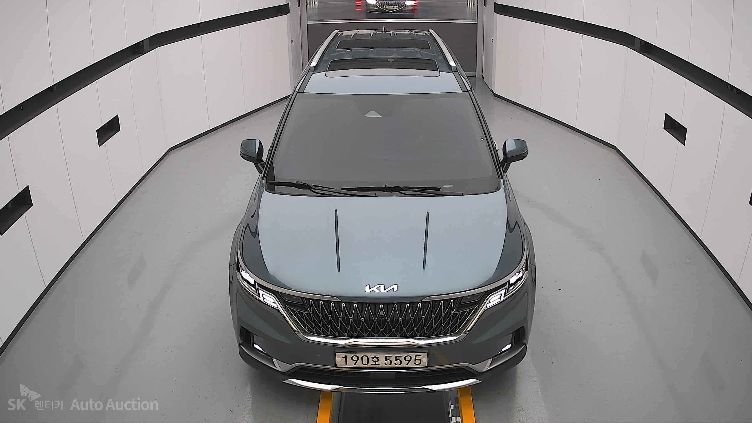 2023 - kia carnival