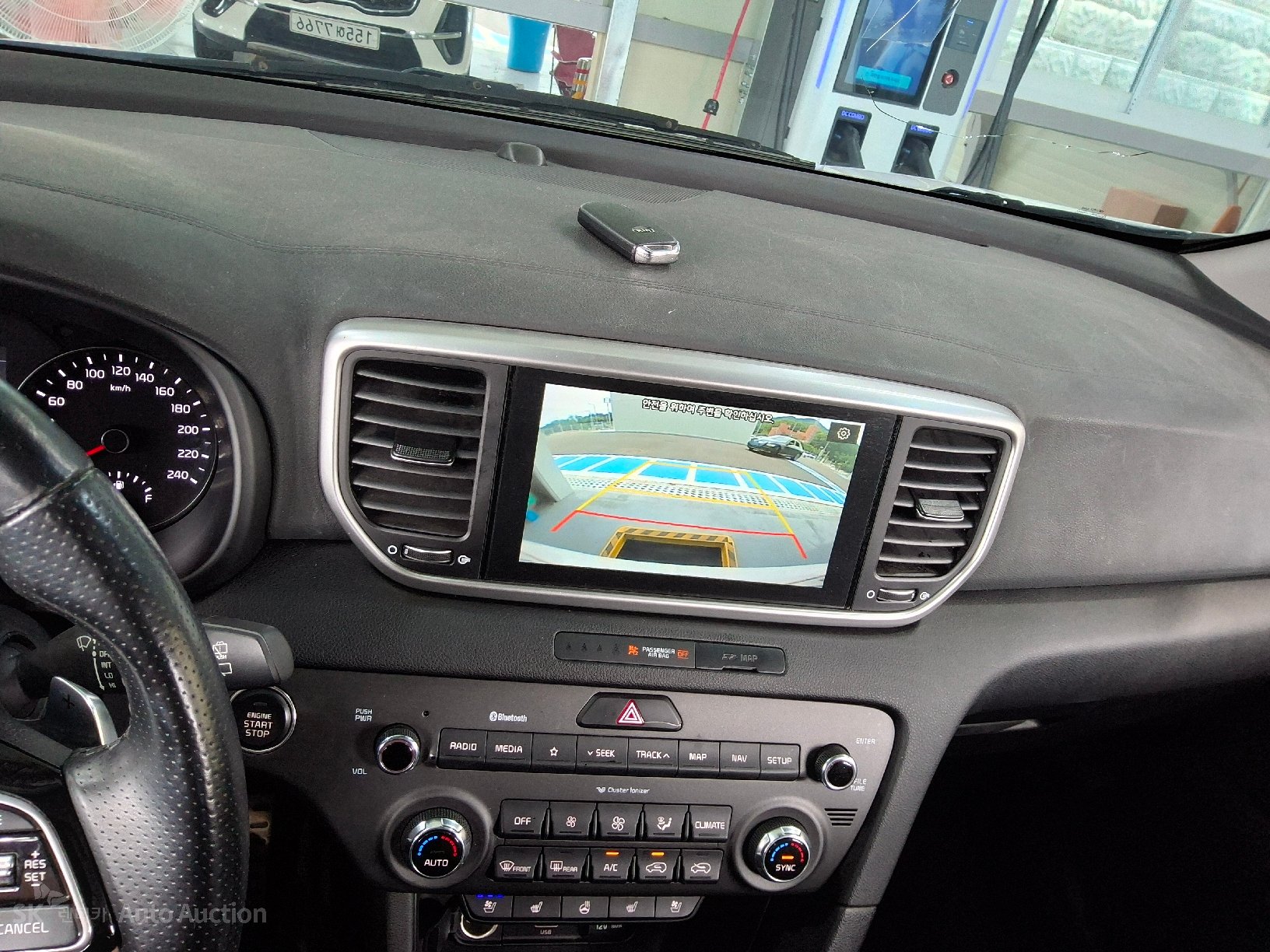 2022 - kia sportage