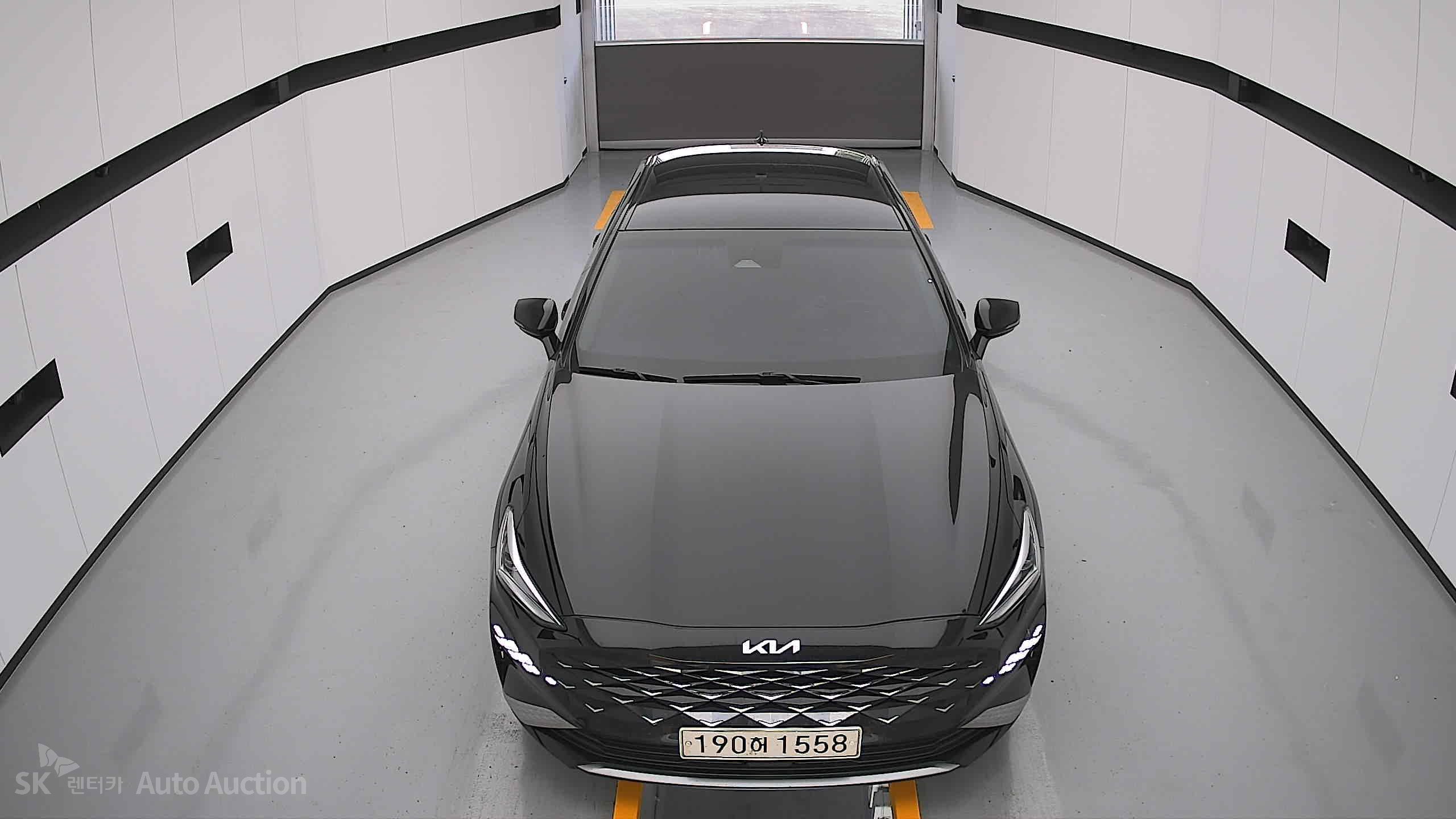 2022 - kia k8