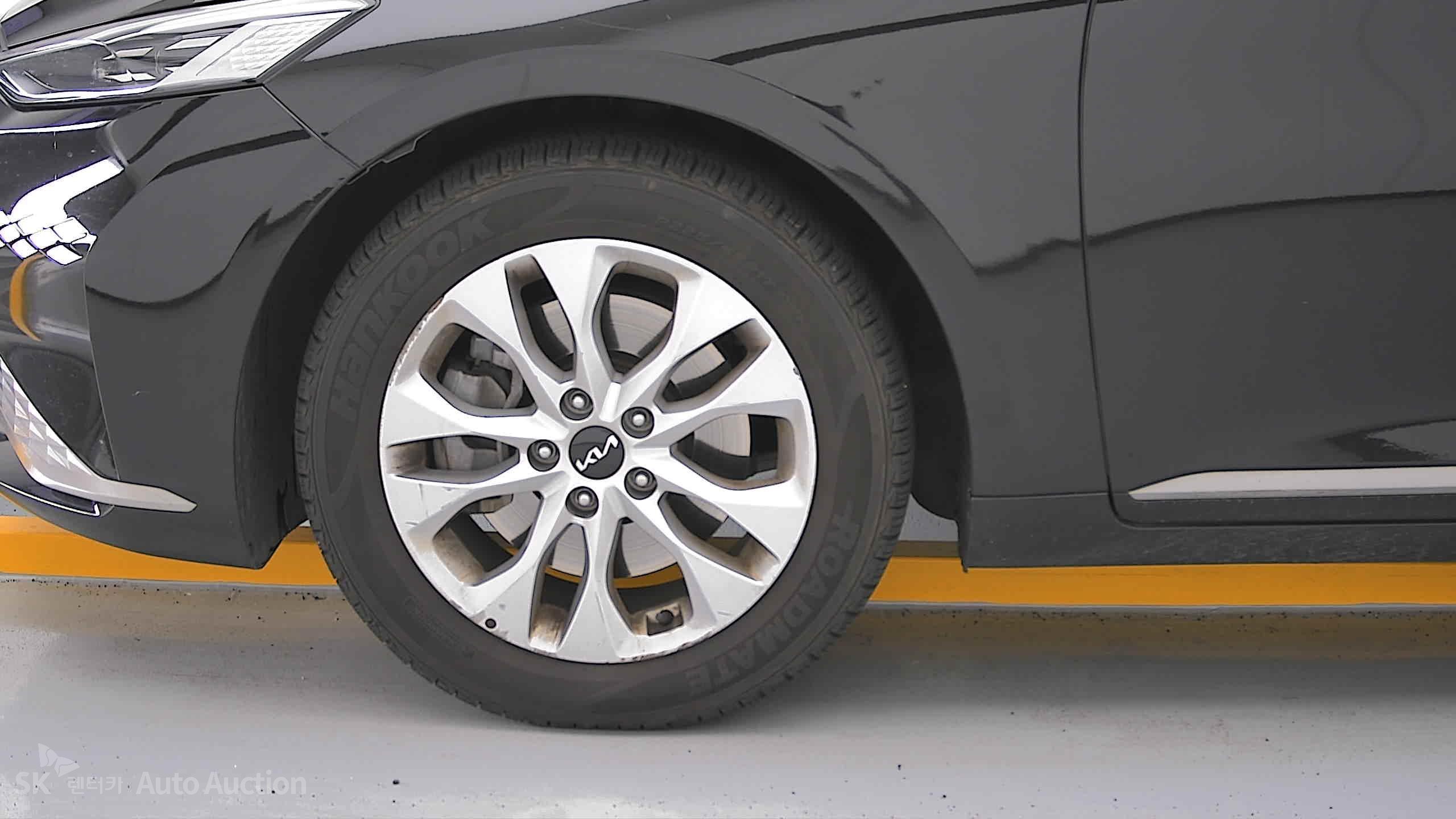 2022 - kia k8