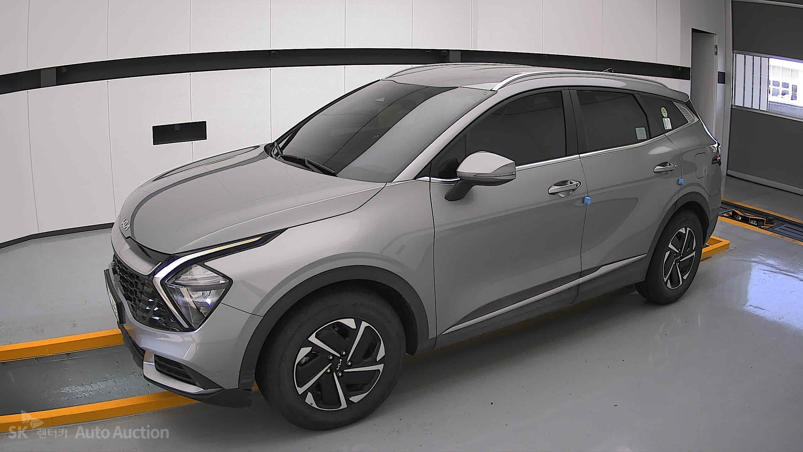 2023 - kia sportage
