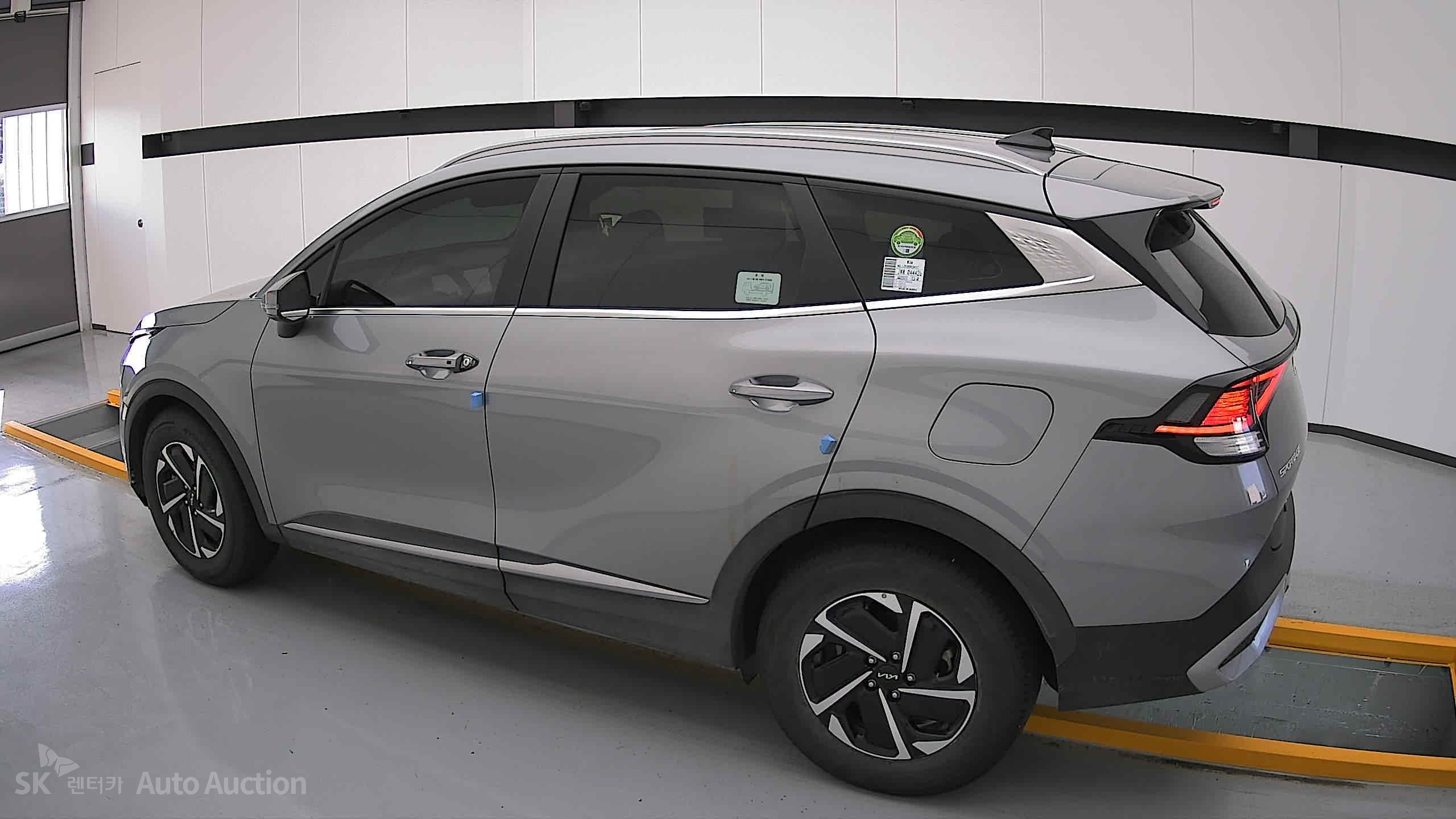 2023 - kia sportage