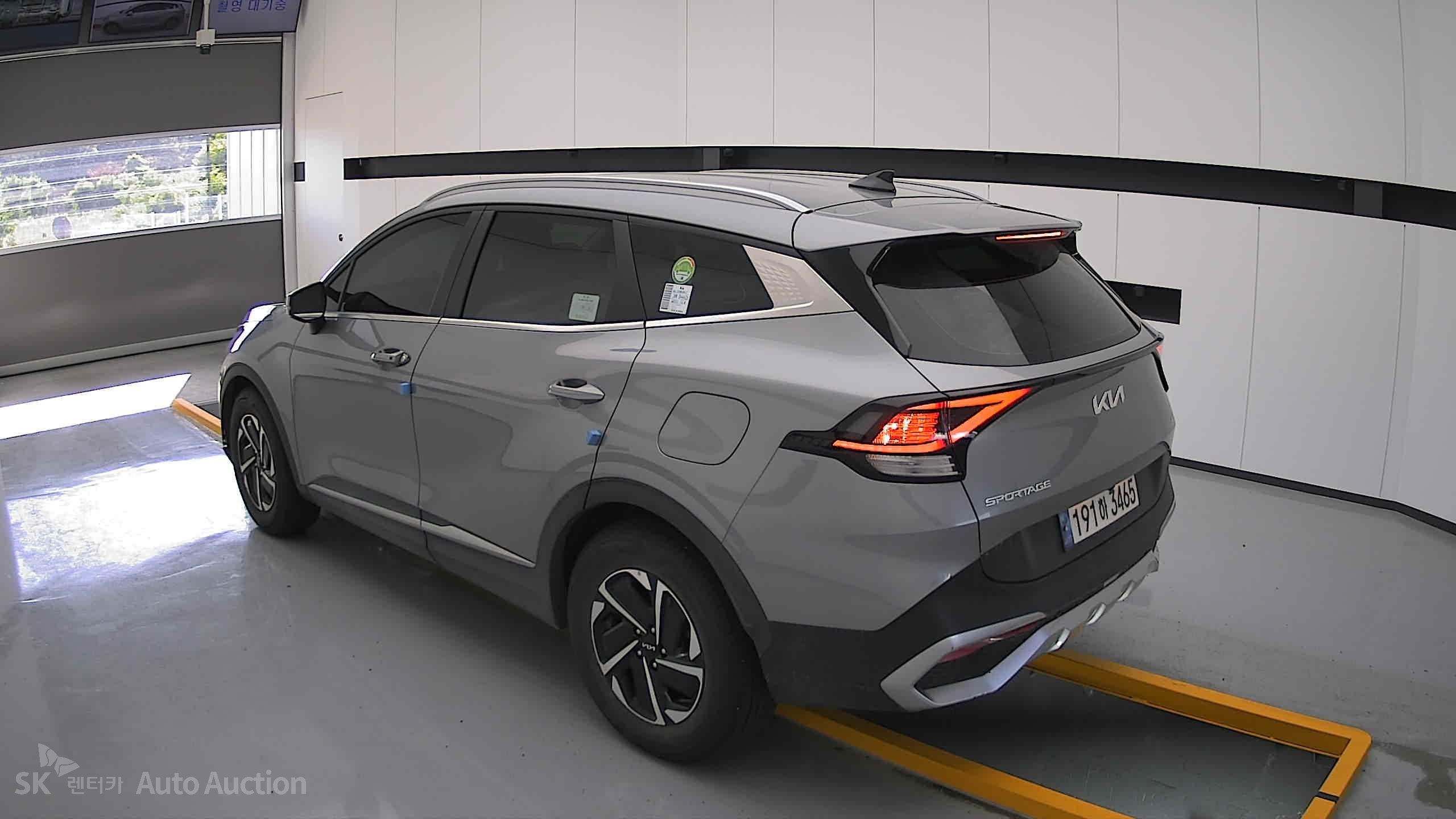 2023 - kia sportage