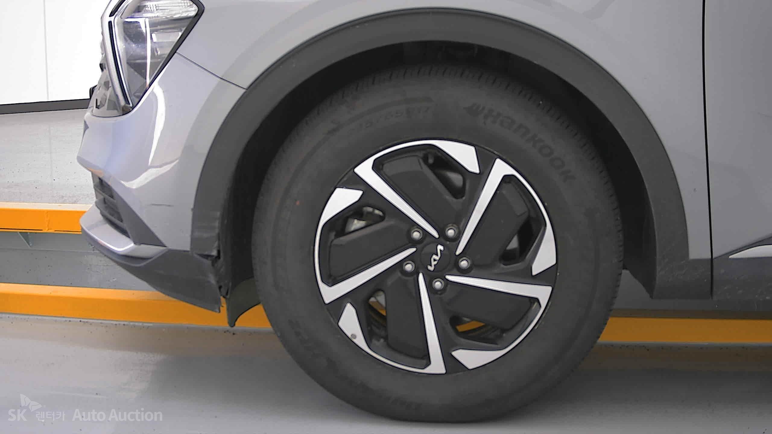 2023 - kia sportage