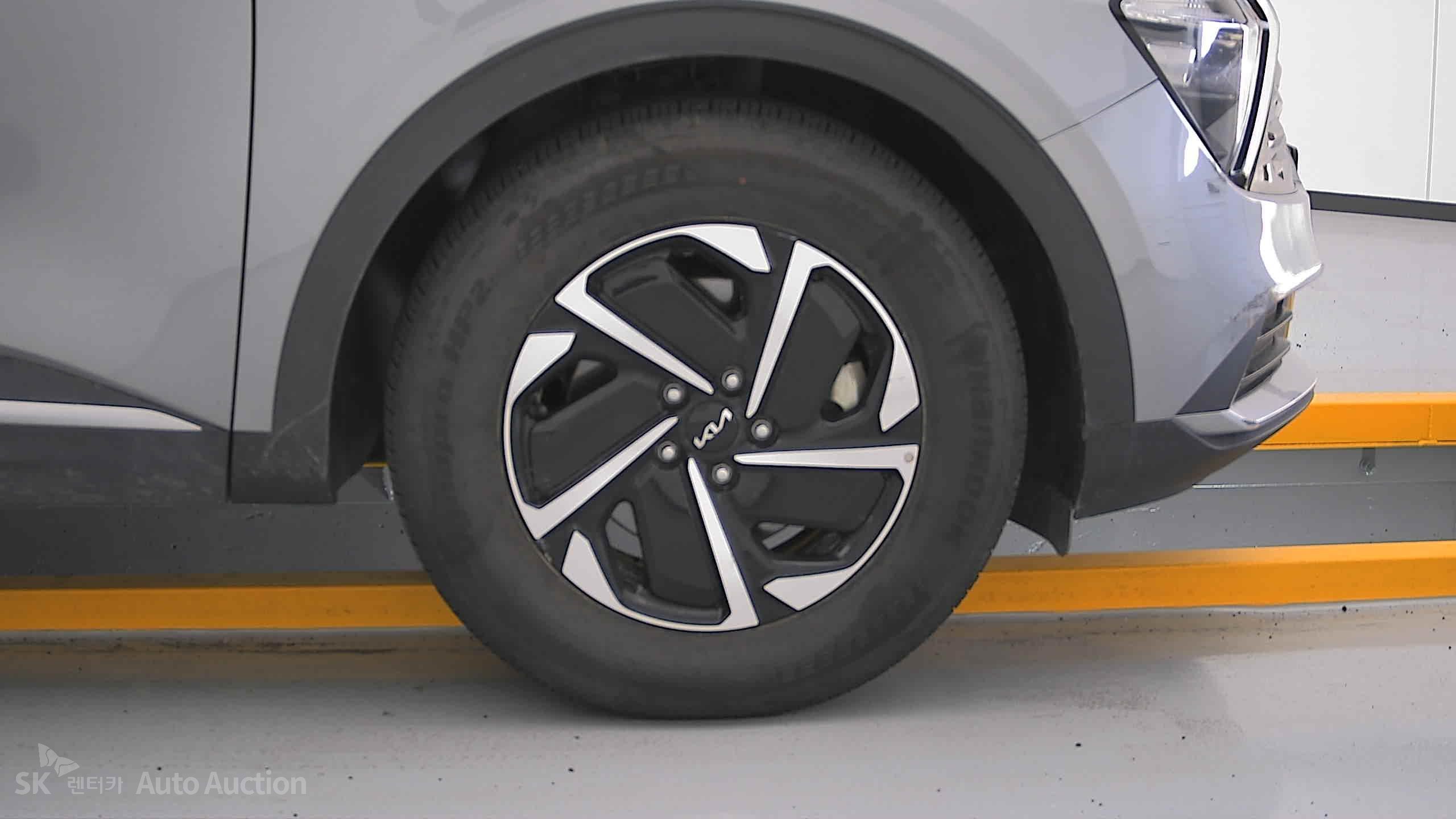 2023 - kia sportage