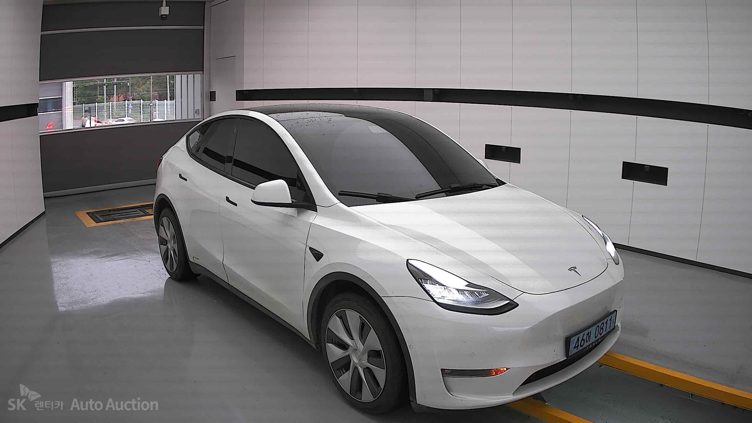 2022 - tesla model y