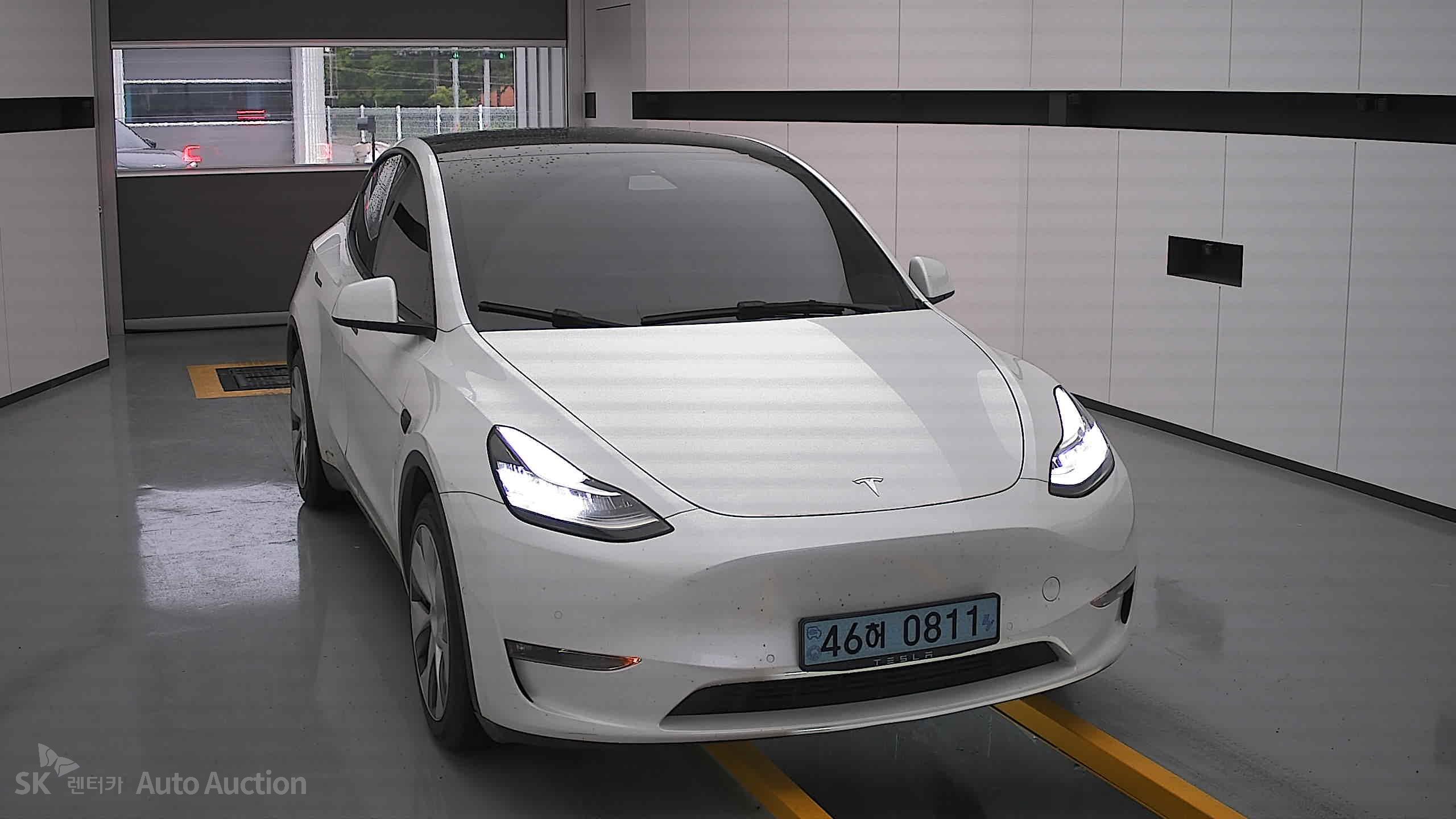 2022 - tesla model y