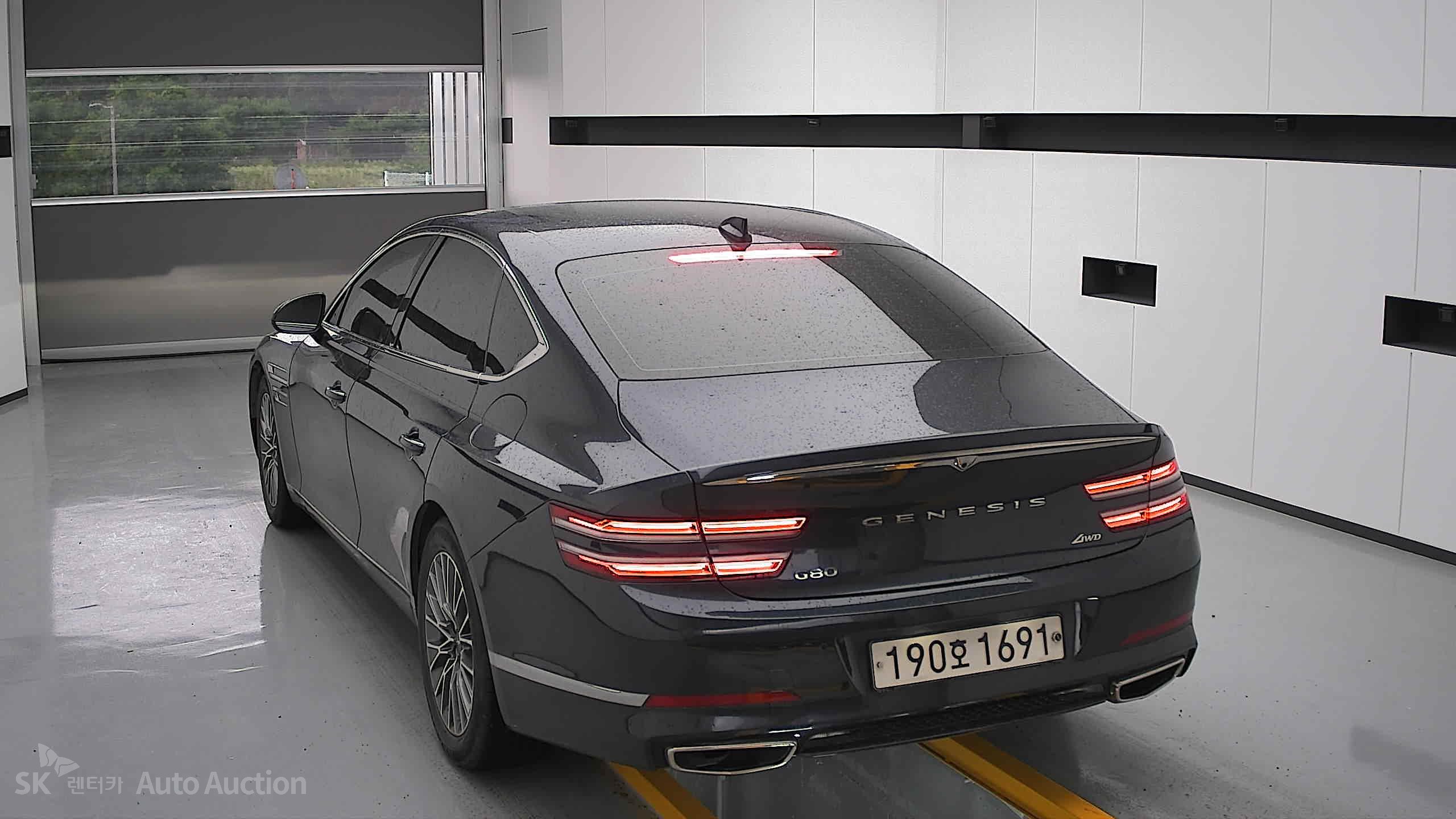 2022 - genesis g80