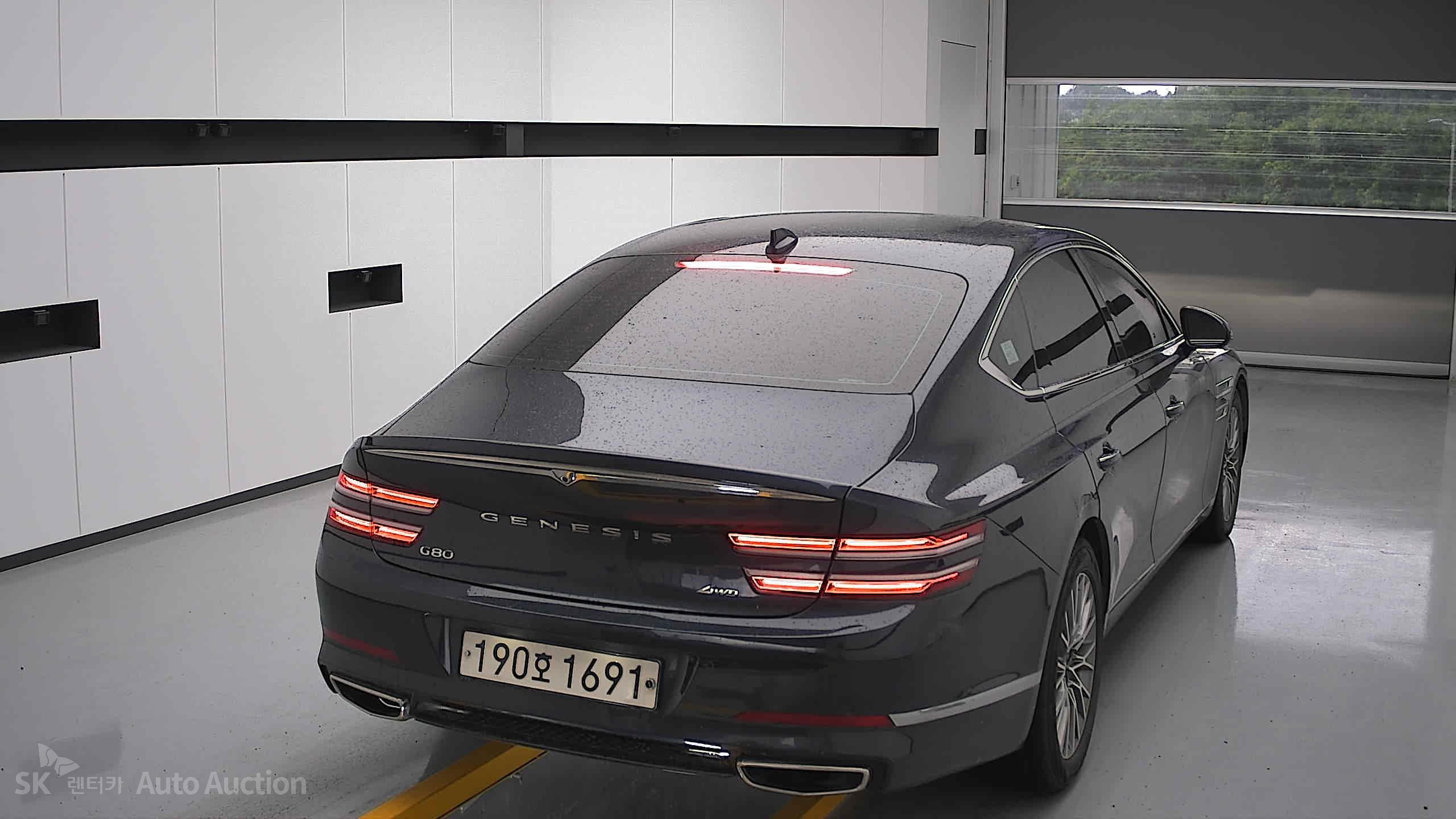 2022 - genesis g80