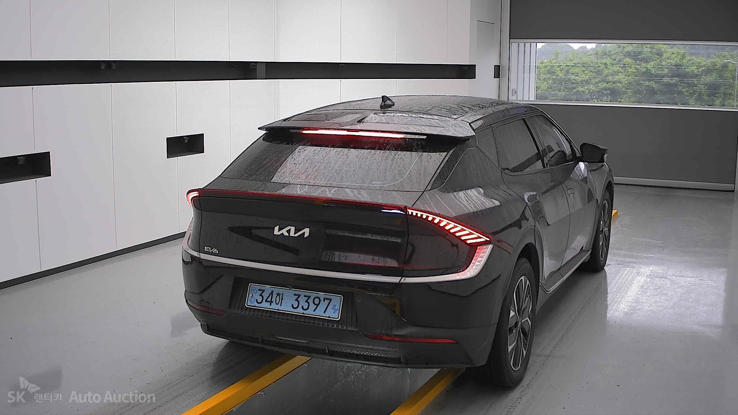 2022 - kia ev6