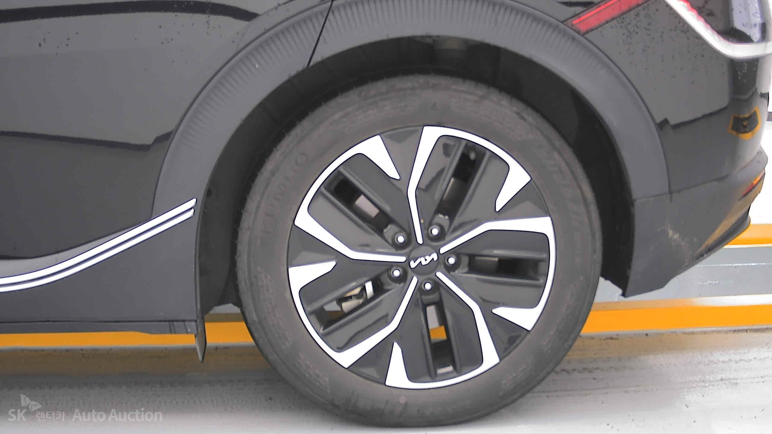 2022 - kia ev6
