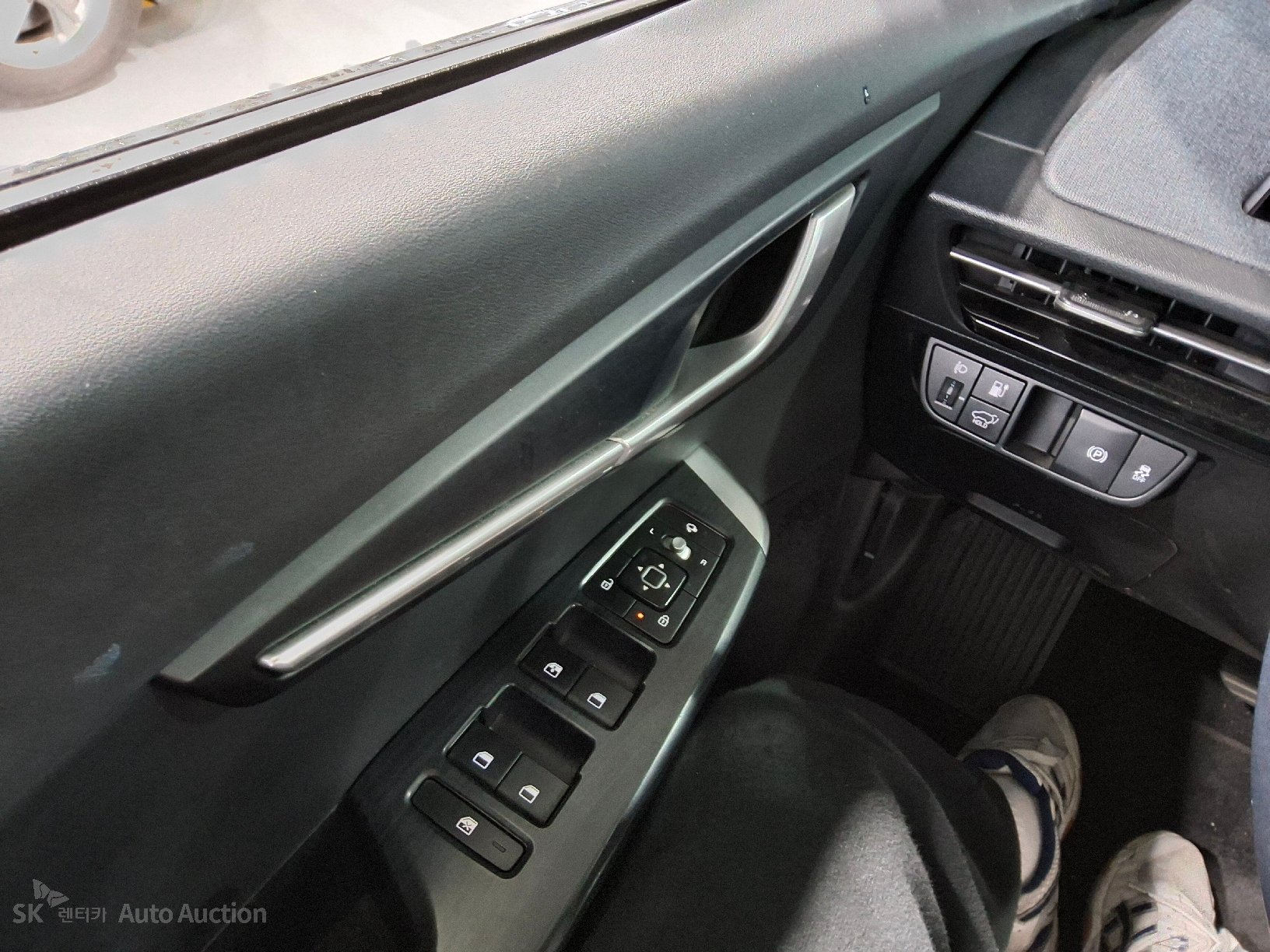 2022 - kia ev6